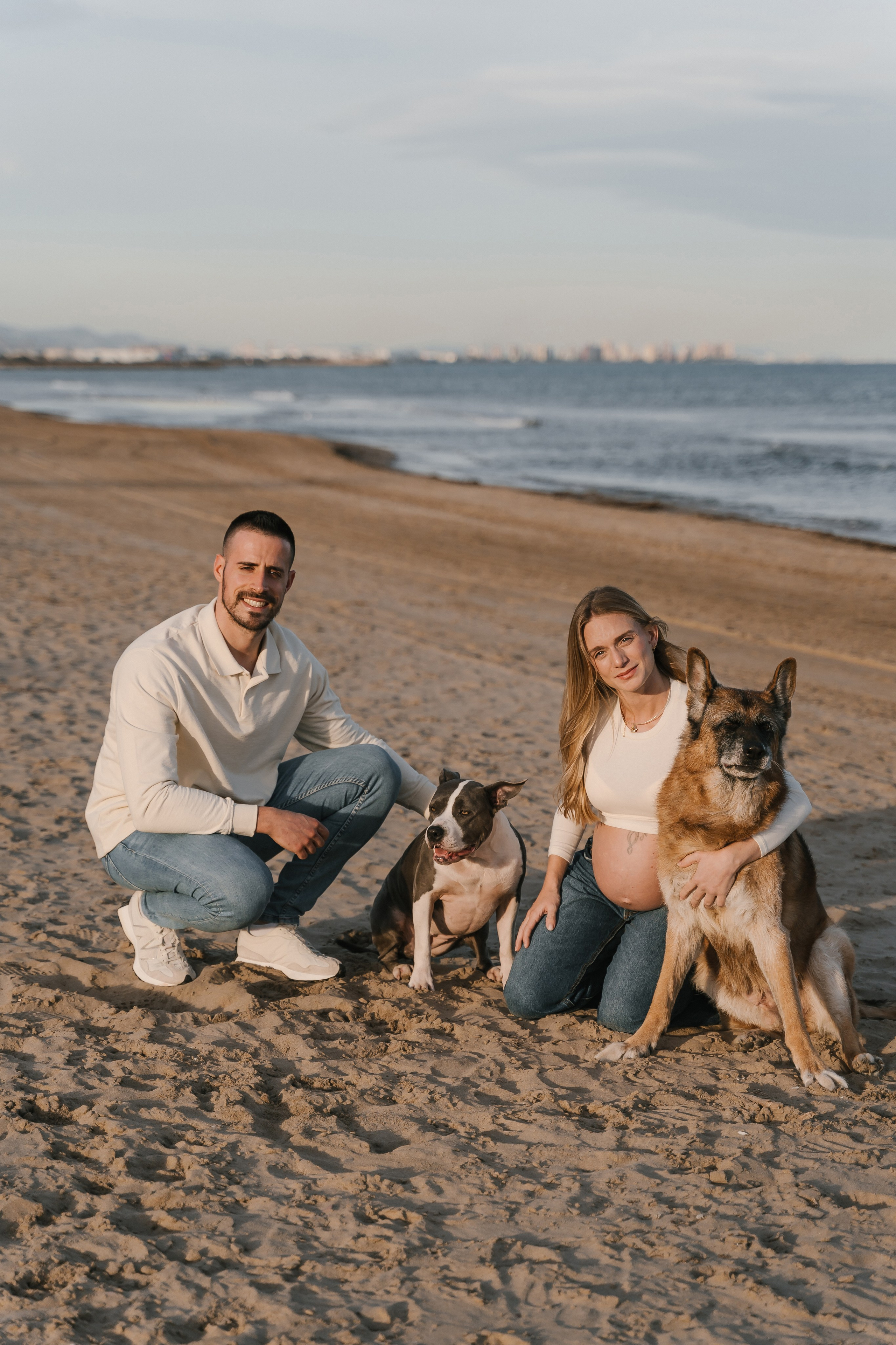 Ylenia, Adrian, Hurco y Wanda. Fotógrafa de bodas y familias en España, Valencia: Nadia ProFoto