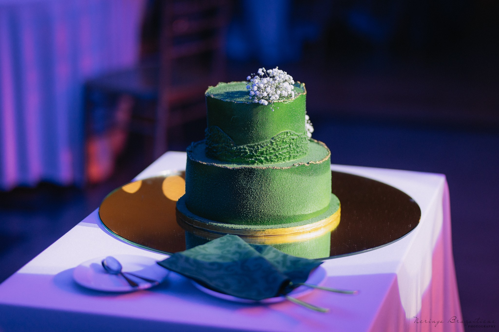 Vestuvinė fotosesija Kaune, Vienybės aikštėje, prie Lietuvos banko