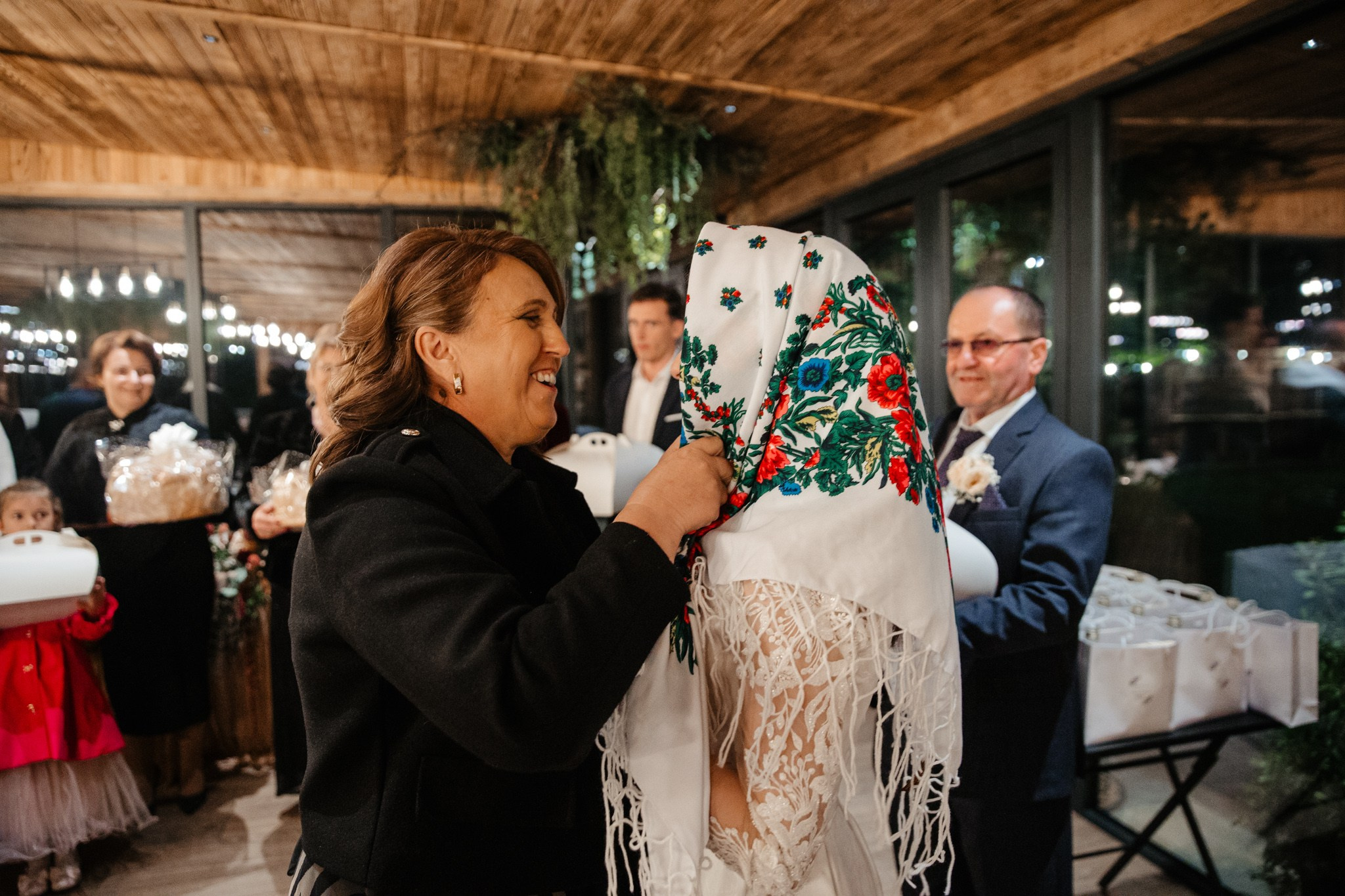 Nunta de Poveste la Sucevița: Cristi și Andreea. Servicii foto-video profesionale, pentru momente de neuitat