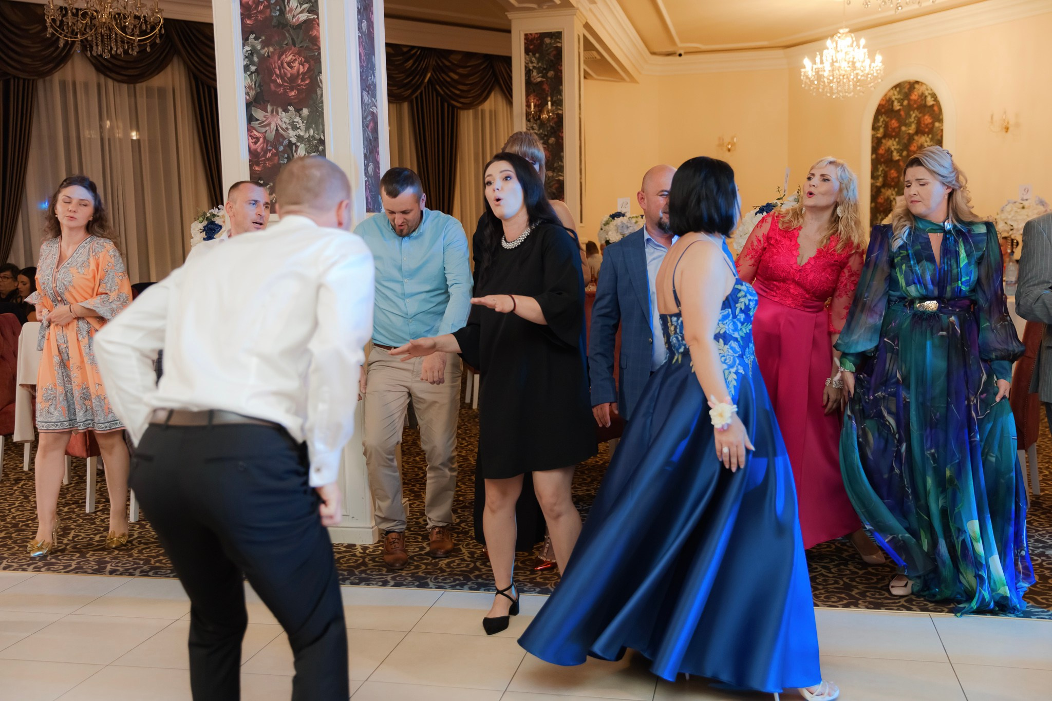 Mihai & Oana. Servicii foto-video profesionale, pentru momente de neuitat