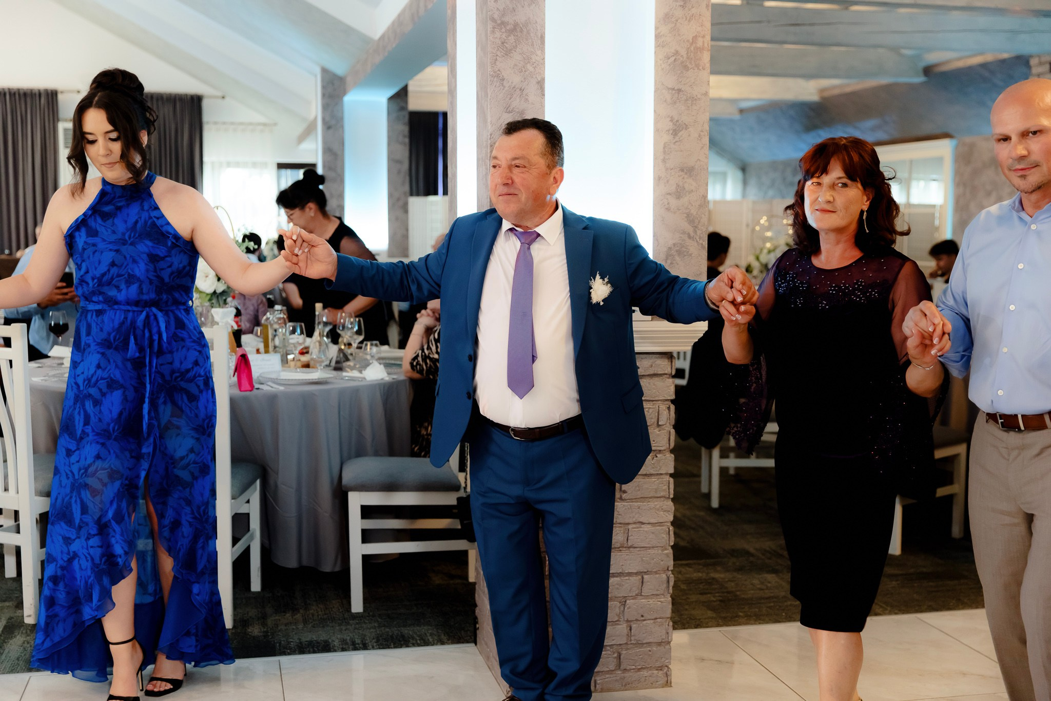 Ioana & Ionuț | Nuntă de poveste la Păstrăvăria Poiana din Mălini județul Suceava. Servicii foto-video profesionale, pentru momente de neuitat