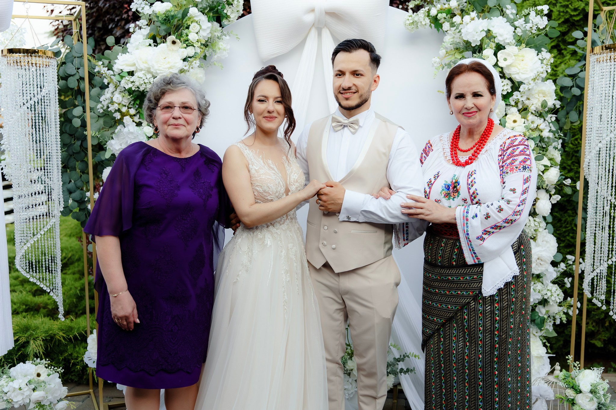 Ioana & Ionuț | Nuntă de poveste la Păstrăvăria Poiana din Mălini județul Suceava. Servicii foto-video profesionale, pentru momente de neuitat