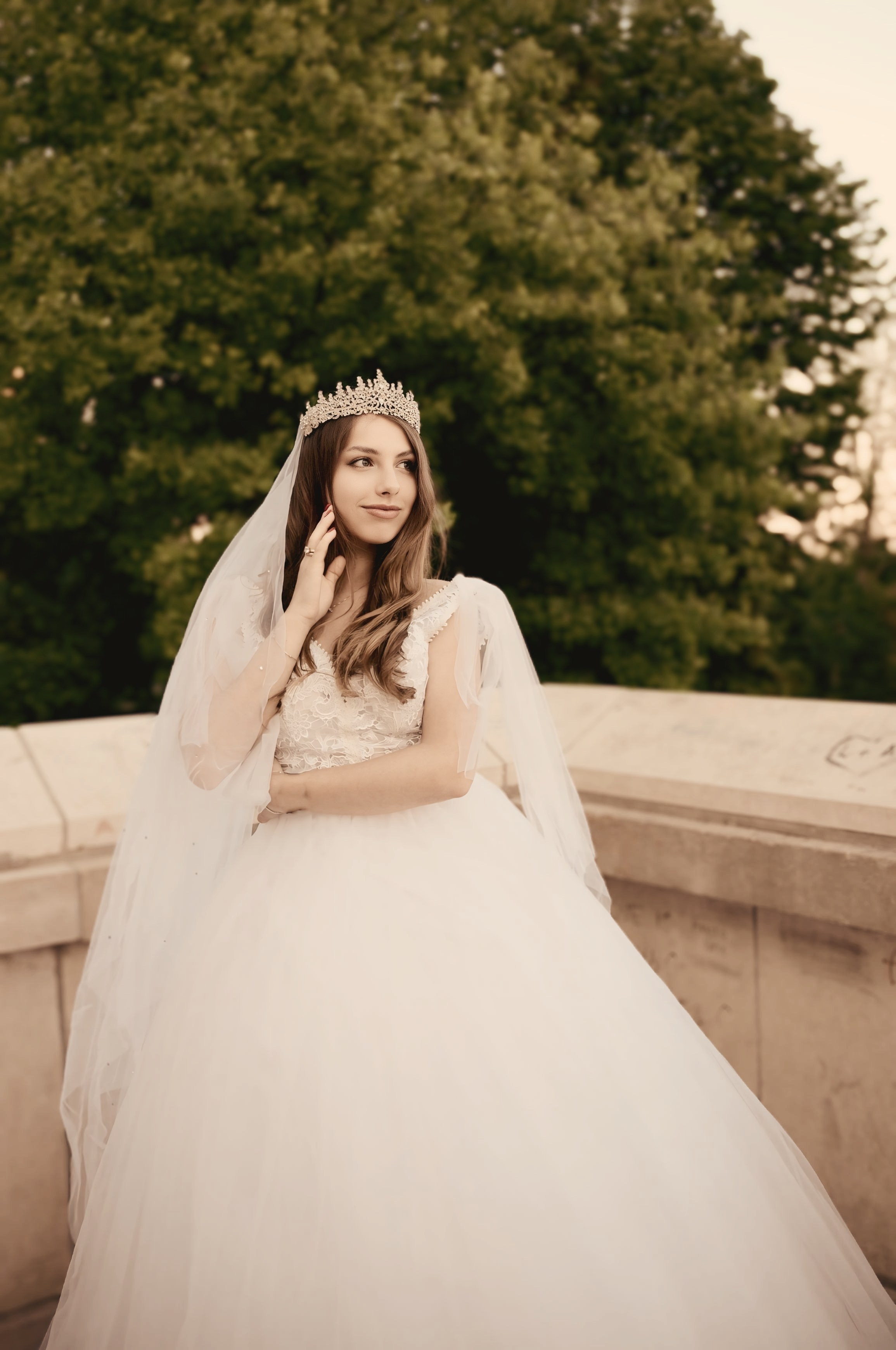 Wedding and proposal photoshoot in Paris. Alina Tagzieva- a photograper in Paris