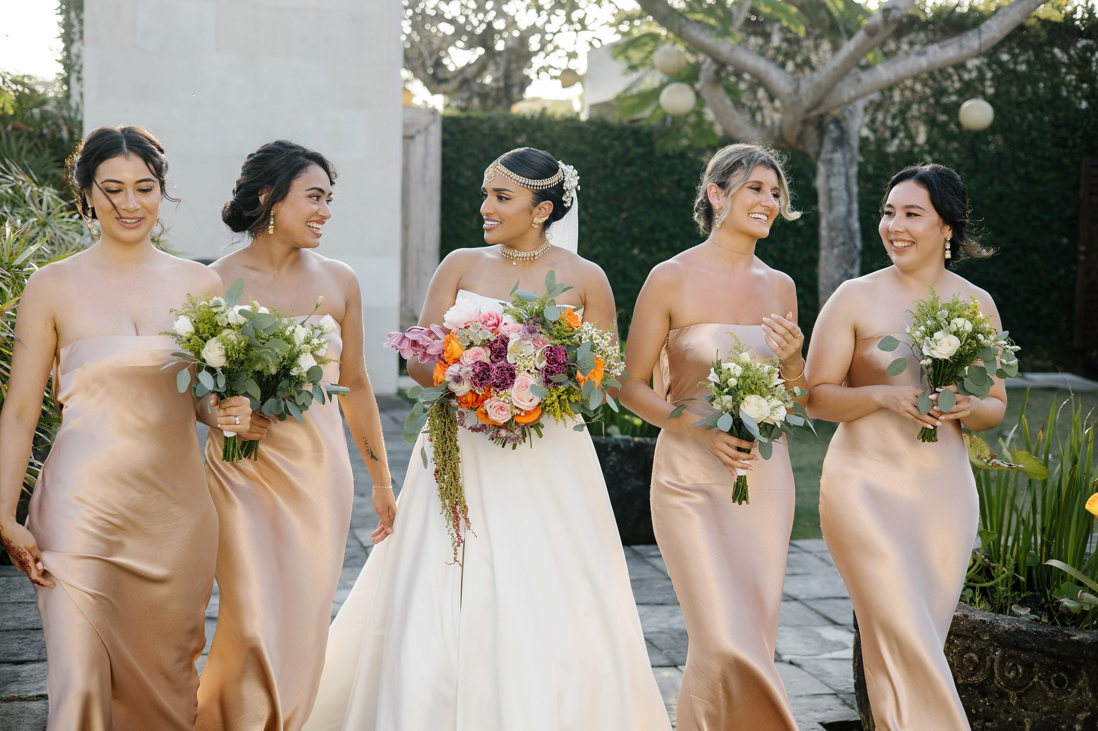 Big funny wedding with guests in paradise Bali island. Get.it.feel — Aesthetic Photography and Videography