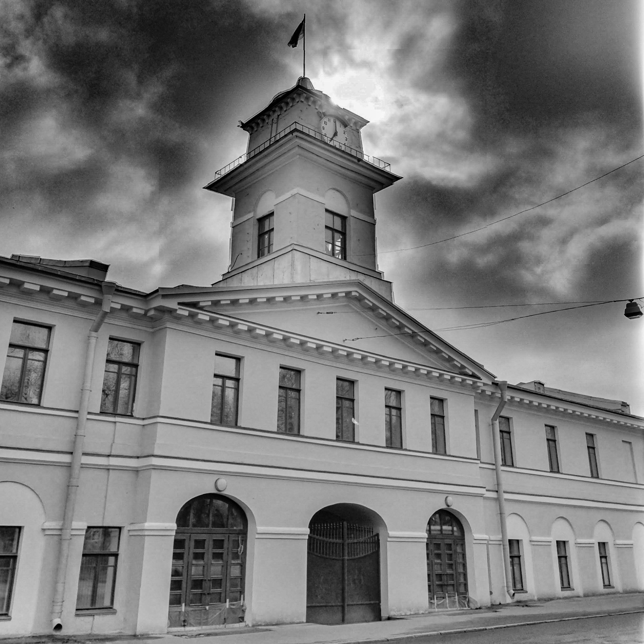 MOBILE PHOTO. UNRATED PHOTO