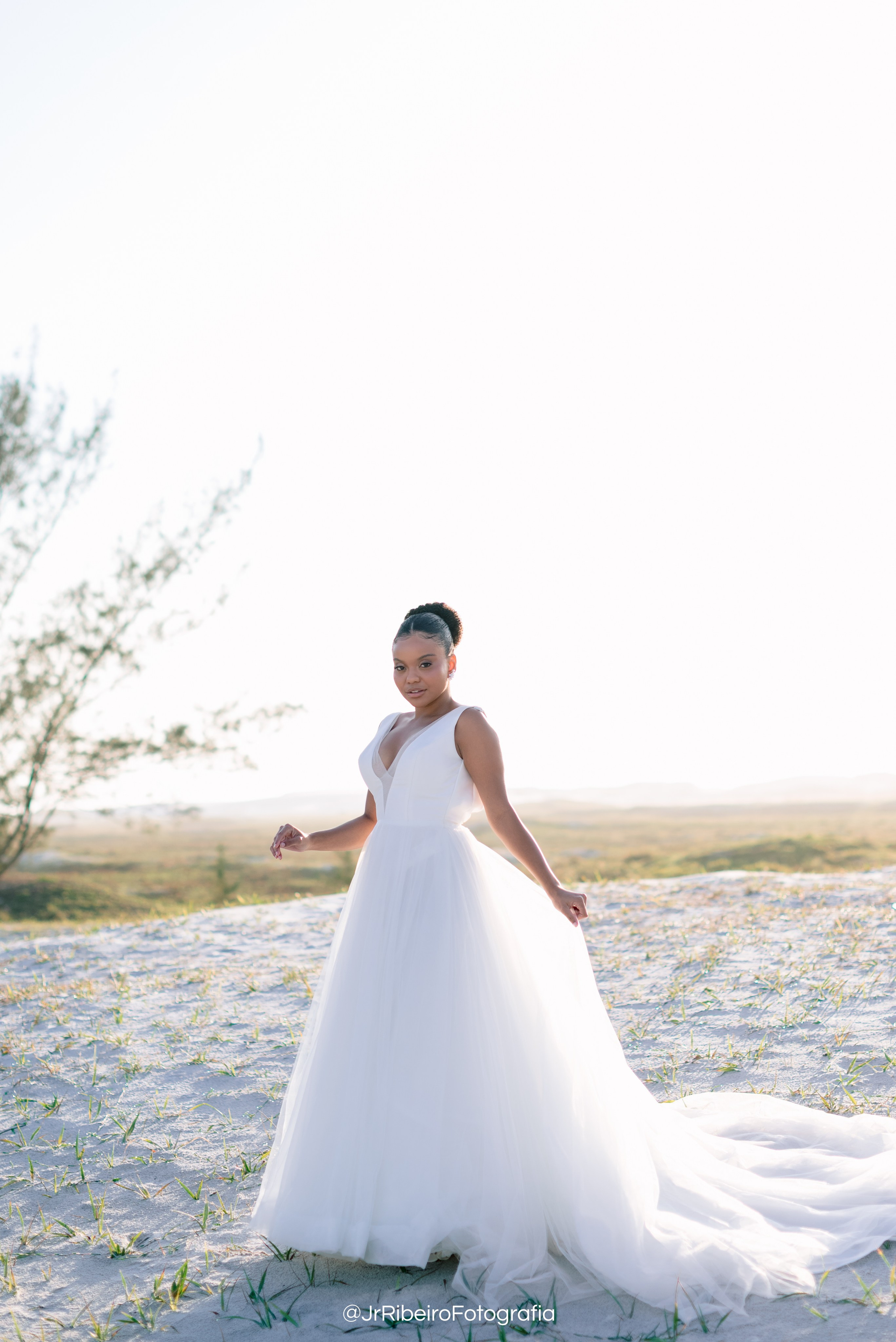 Véu & Mar | Editorial. Junior Ribeiro Fotografia