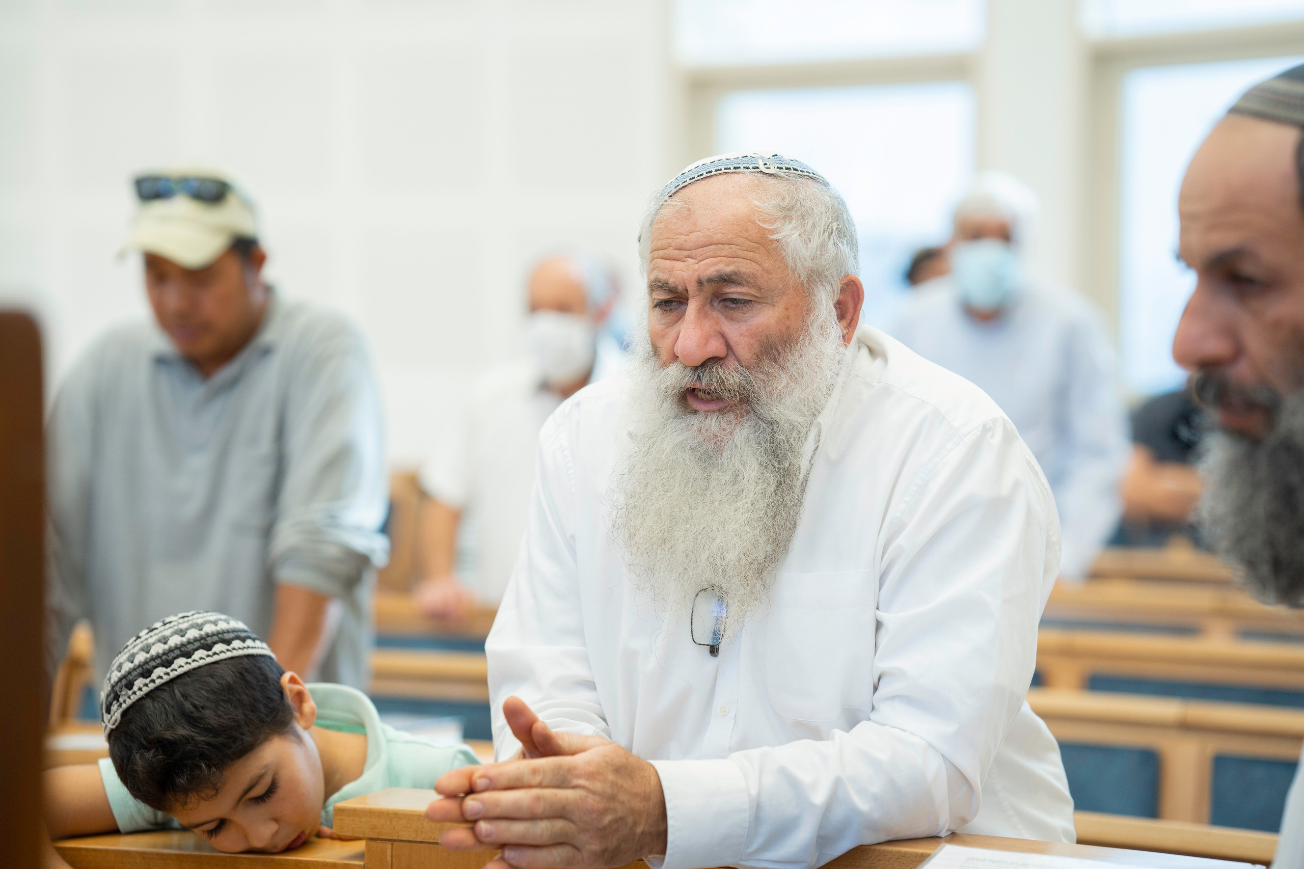 הברית של יוסף וחנה. יוסף מזרחי צילום חתונה, ברית וזוגיות. צלם מקצועי שאוהב להוציא אתכם הכי יפים ברגעים הכי מרגשים