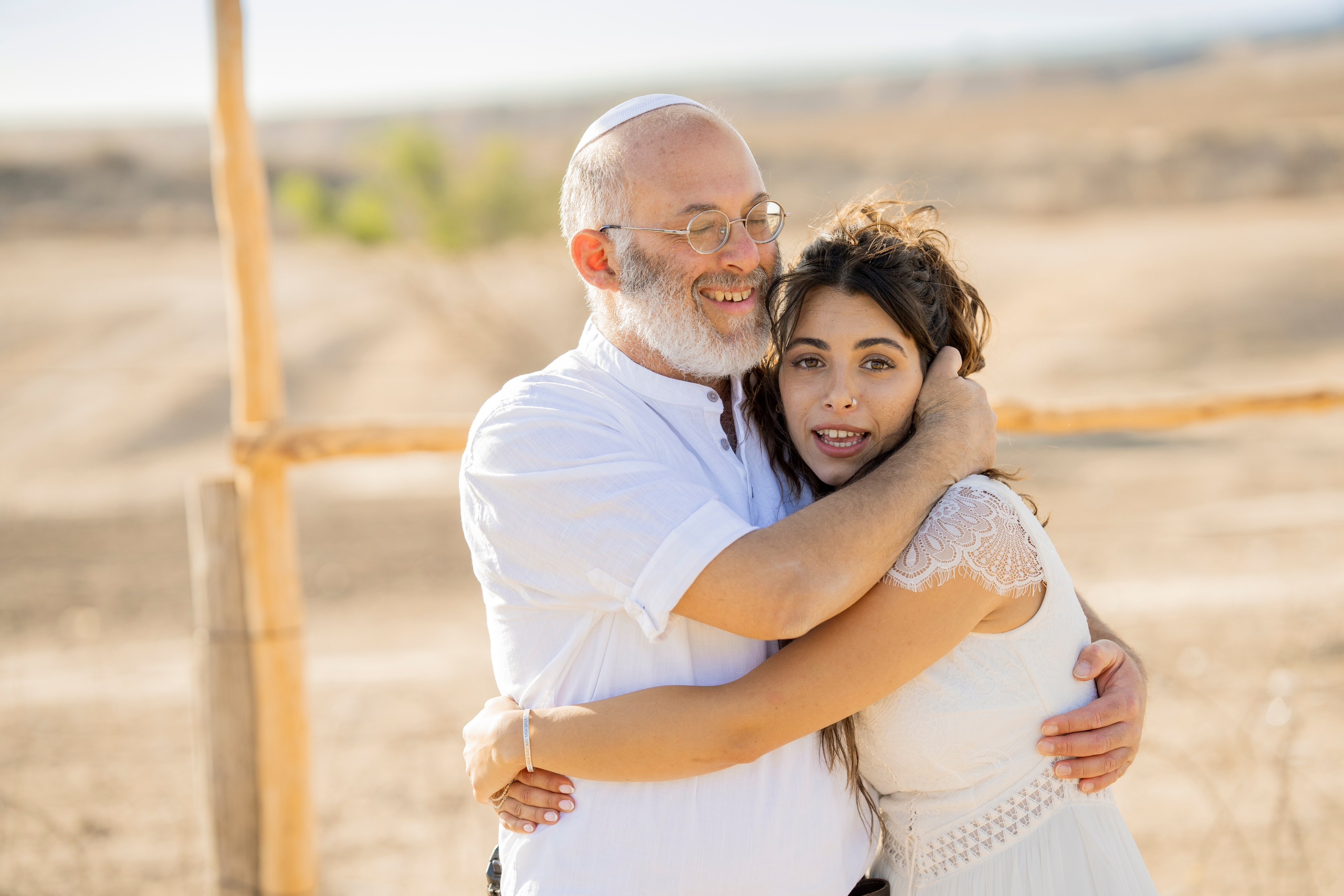אביה ואחיה. יוסף מזרחי צילום חתונה, ברית וזוגיות. צלם מקצועי שאוהב להוציא אתכם הכי יפים ברגעים הכי מרגשים