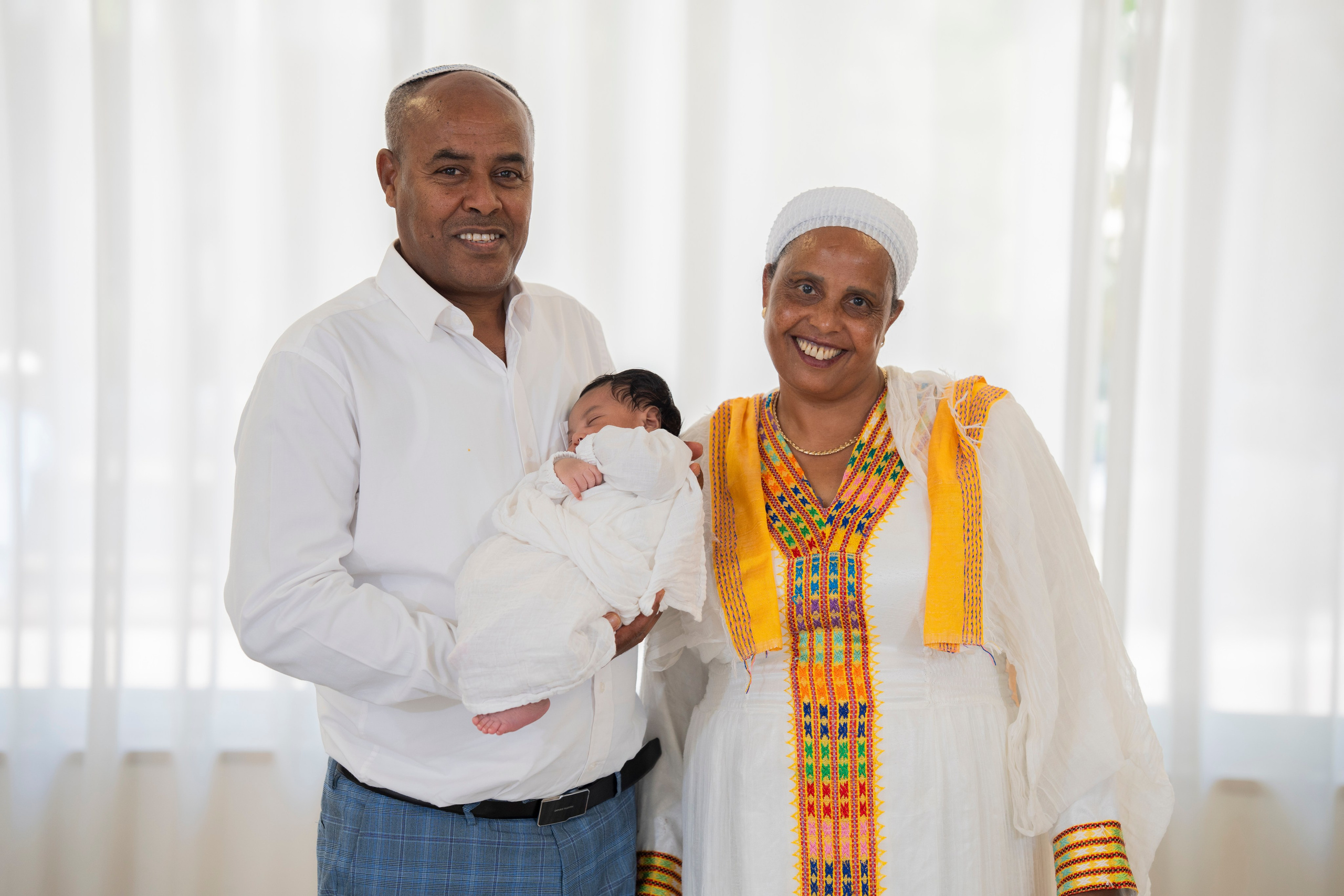 משפחת סלומון. יוסף מזרחי צילום חתונה, ברית וזוגיות. צלם מקצועי שאוהב להוציא אתכם הכי יפים ברגעים הכי מרגשים