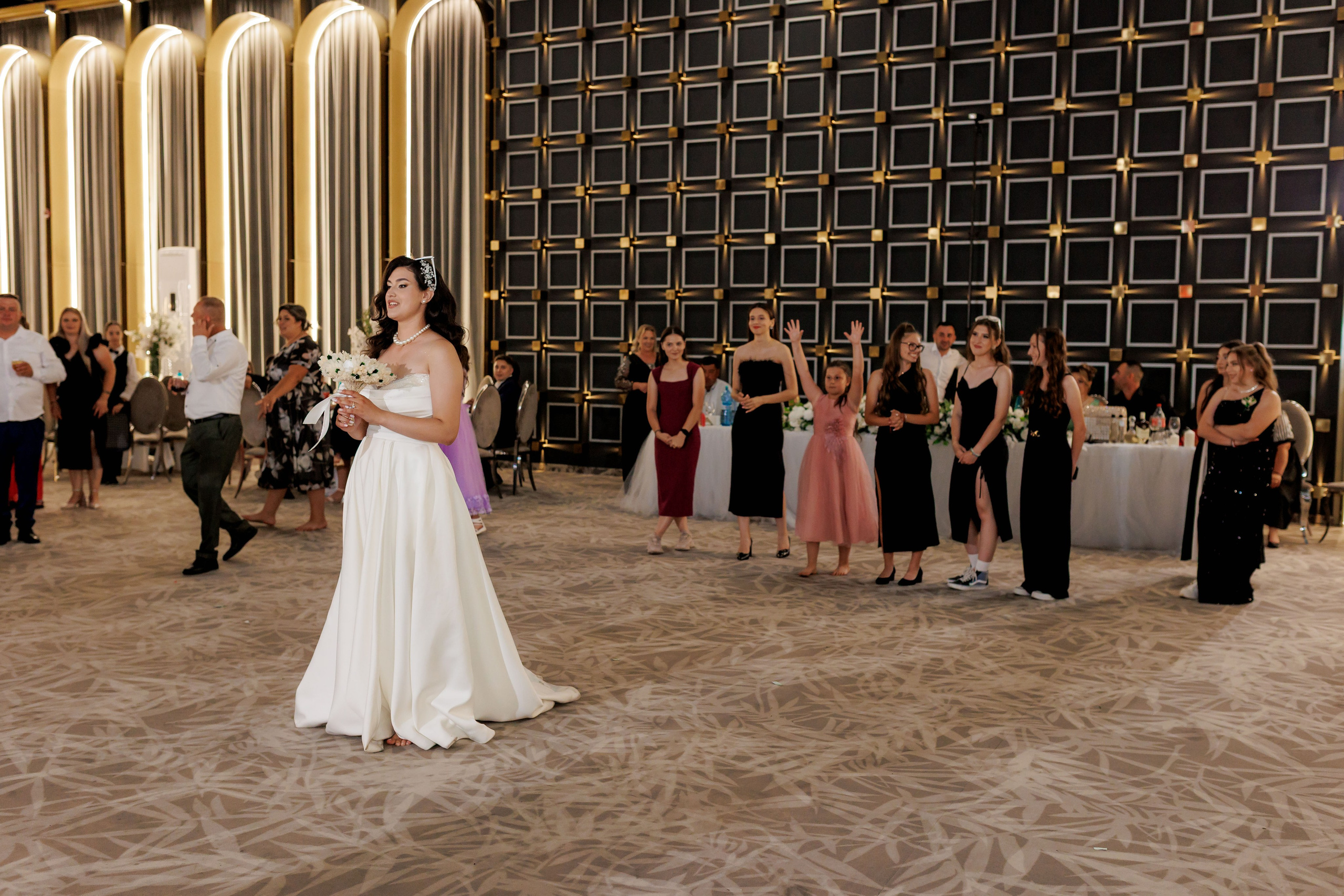 Nunta Nicoleta & Răzvan | Fotografie & Videografie Profesională. Servicii foto-video profesionale, pentru momente de neuitat