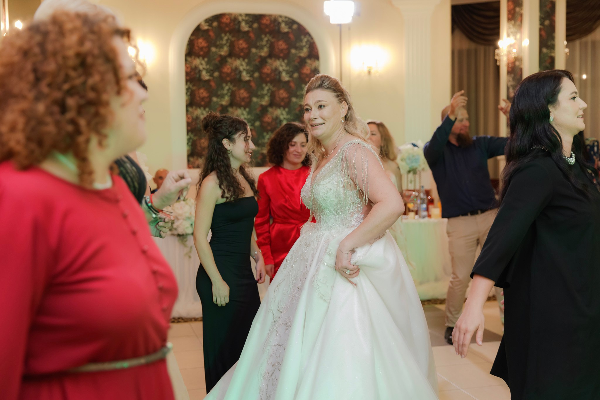 Mihai & Oana. Servicii foto-video profesionale, pentru momente de neuitat