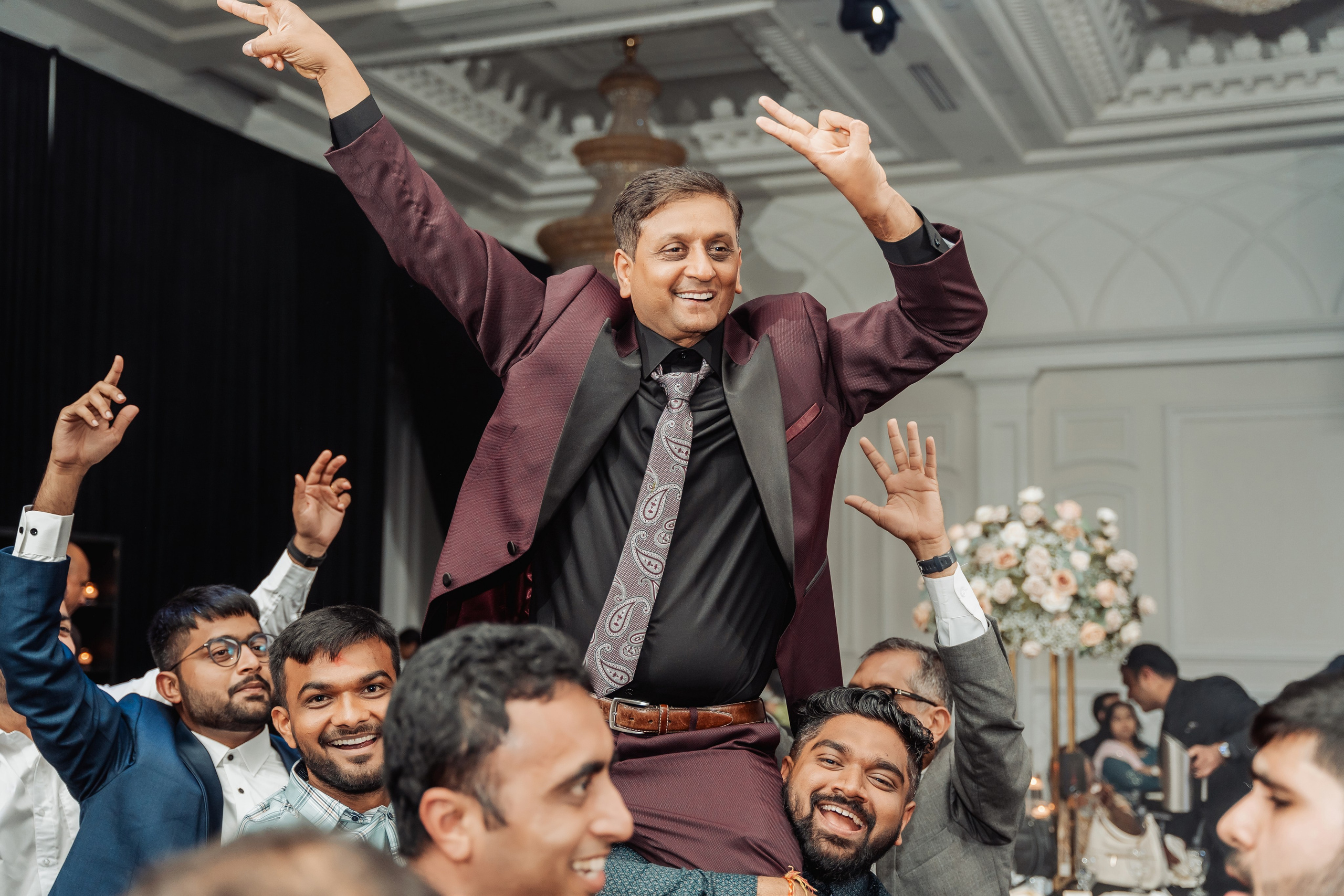 Darshil & Shailja. Wedding Photographer & Cinematographer studios