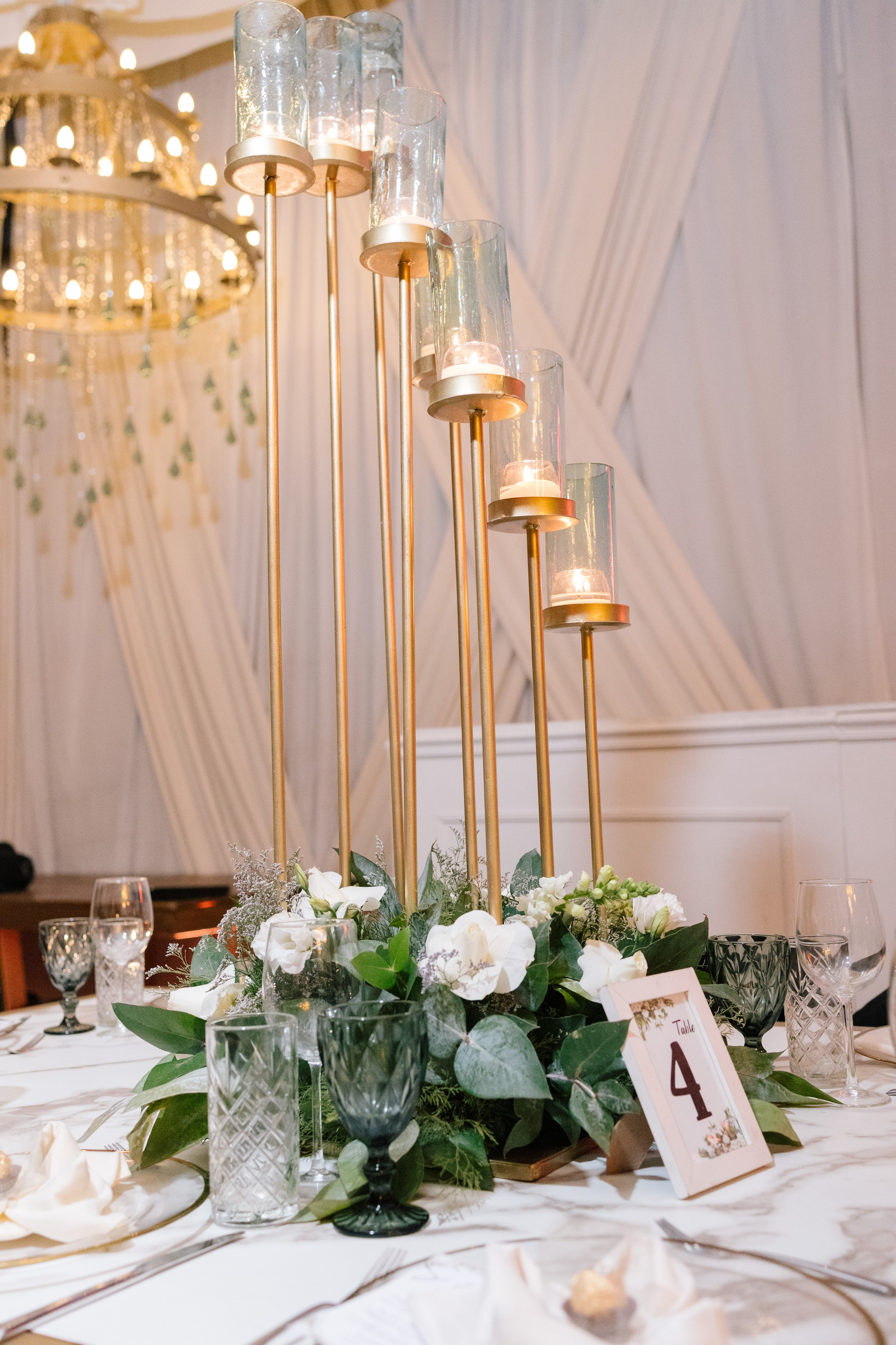 Alejandra y Salvador. Principal