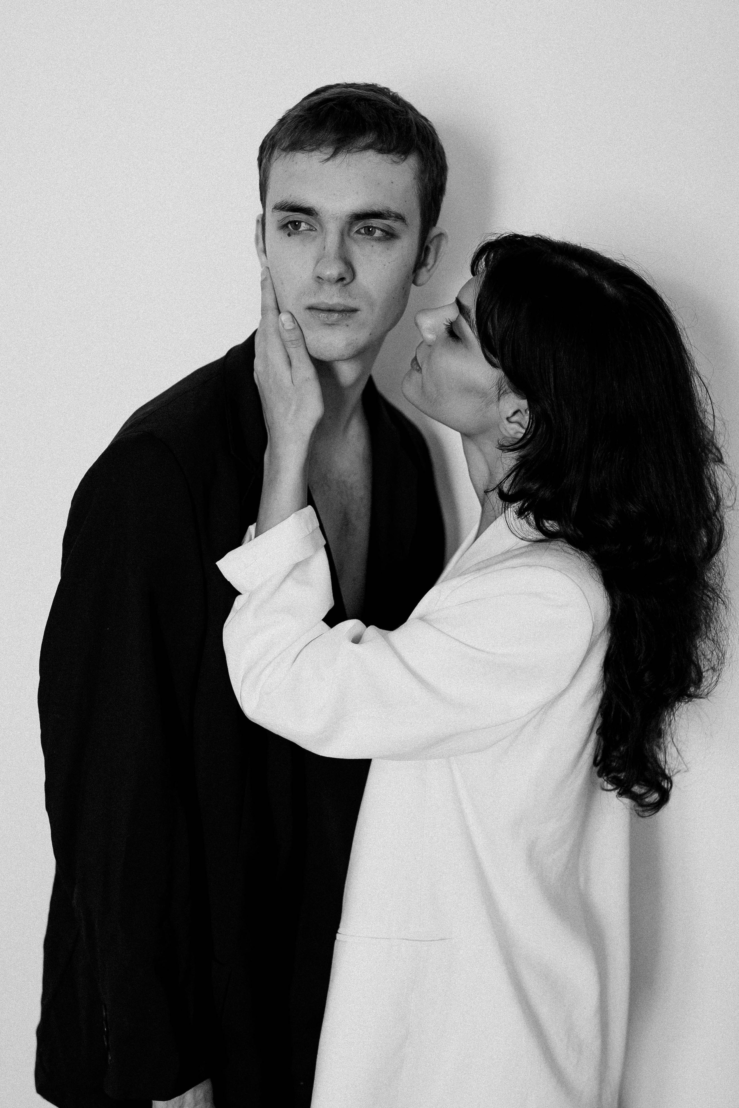 Koncept: černo-bílý portrét. Fotograf Teplice // Alexandra Ribola