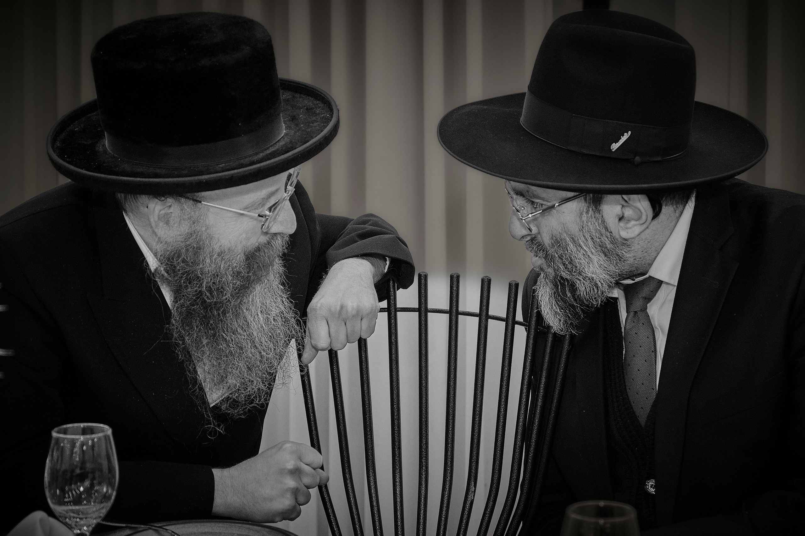 “Hugging Humanity” / “Обнимая человечество”. Middle East Photo Agency — Photography & Event Magnets — סוכנות צילום והדפסת מגנטים לאירועים