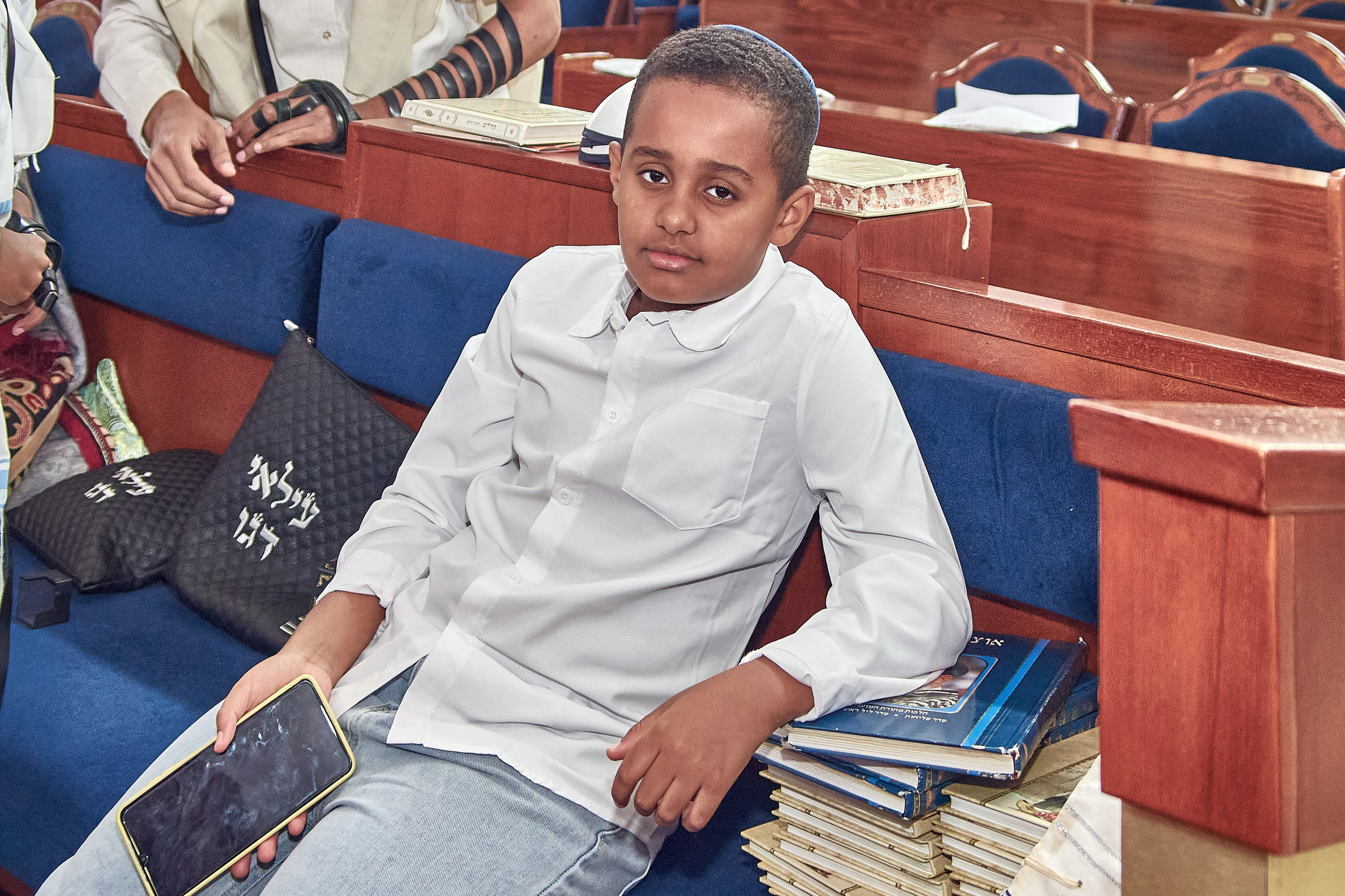 E S T E R. Middle East Photo Agency — Photography & Event Magnets — סוכנות צילום והדפסת מגנטים לאירועים