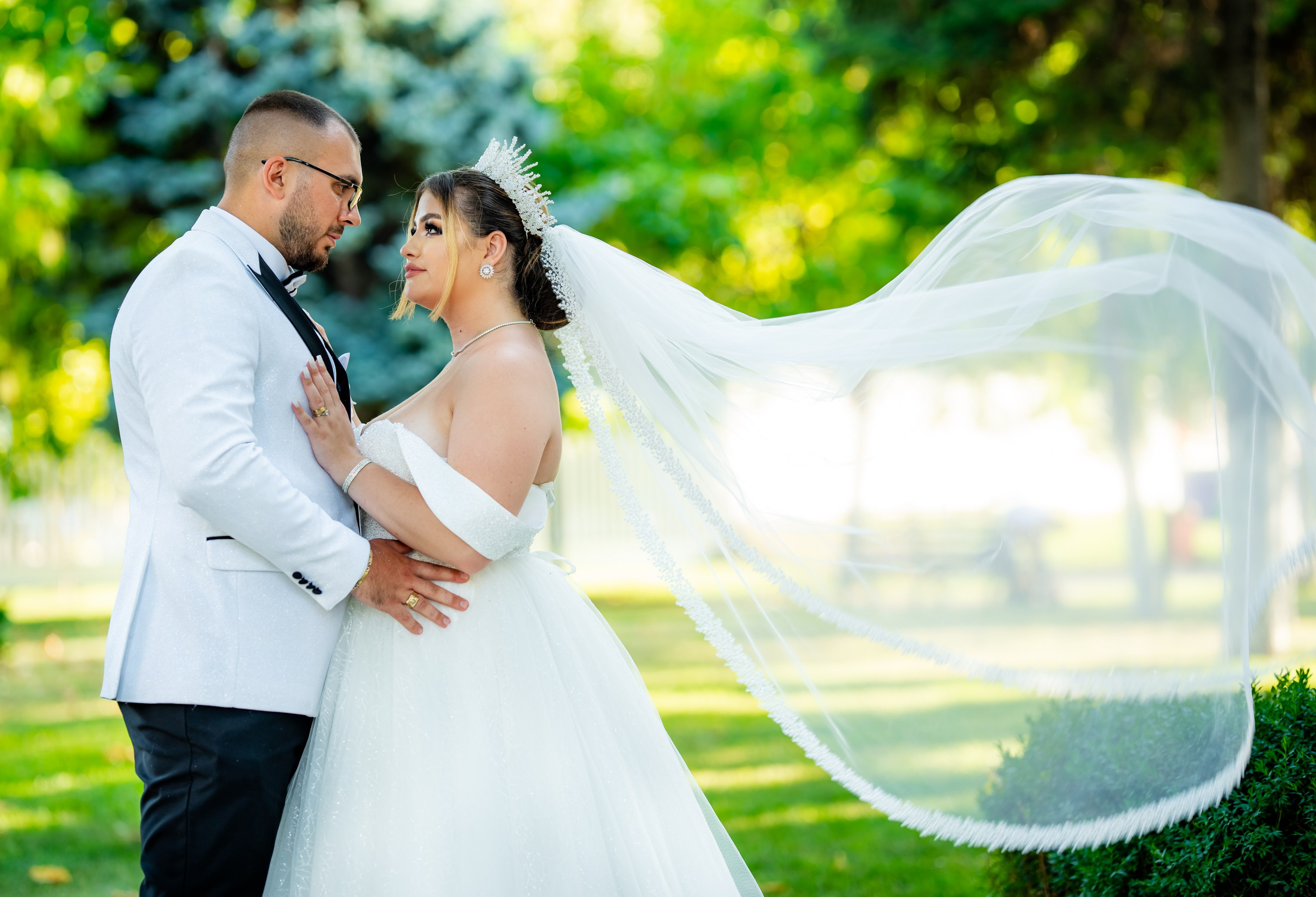 Flori & Mihai. Foto Studio — Fotograf de evenimente, nunti, botezuri, portrete