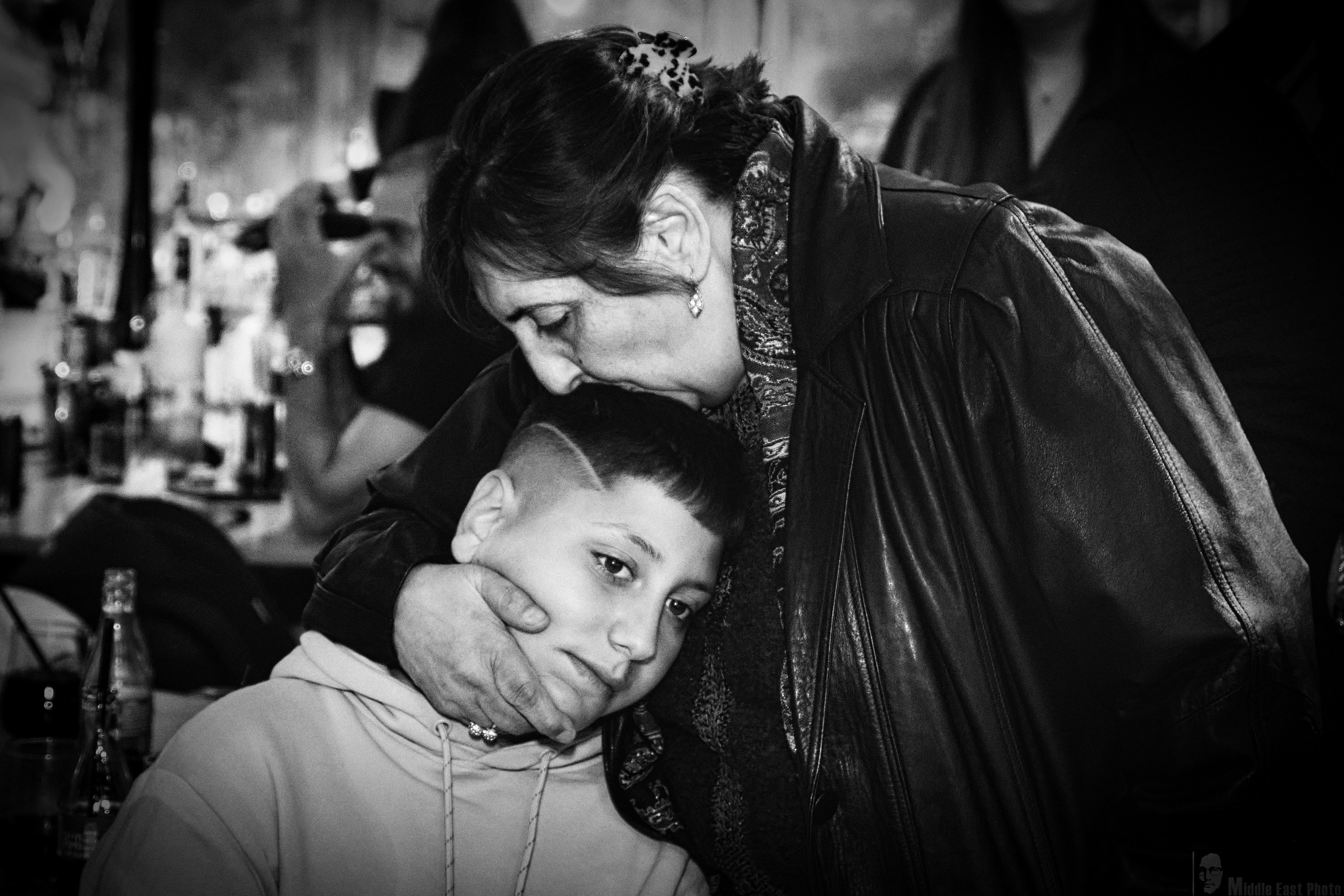 “Hugging Humanity” / “Обнимая человечество”. Middle East Photo Agency — Photography & Event Magnets — סוכנות צילום והדפסת מגנטים לאירועים