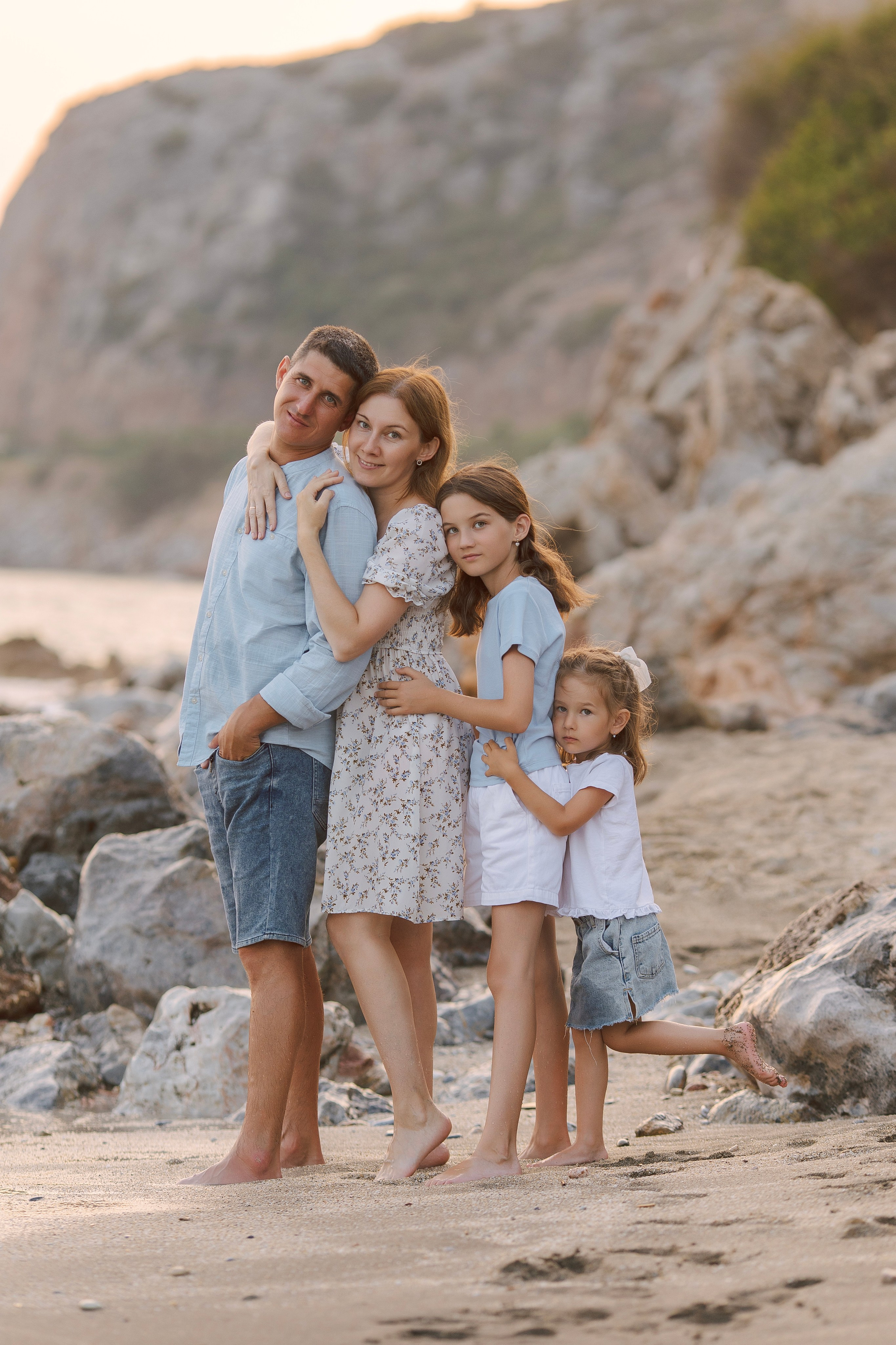 Sunset Family Photos on Cleopatra Beach | Alanya Photographer. Professional Photographer in Alanya, Side, Belek, Antalya. Turkiye