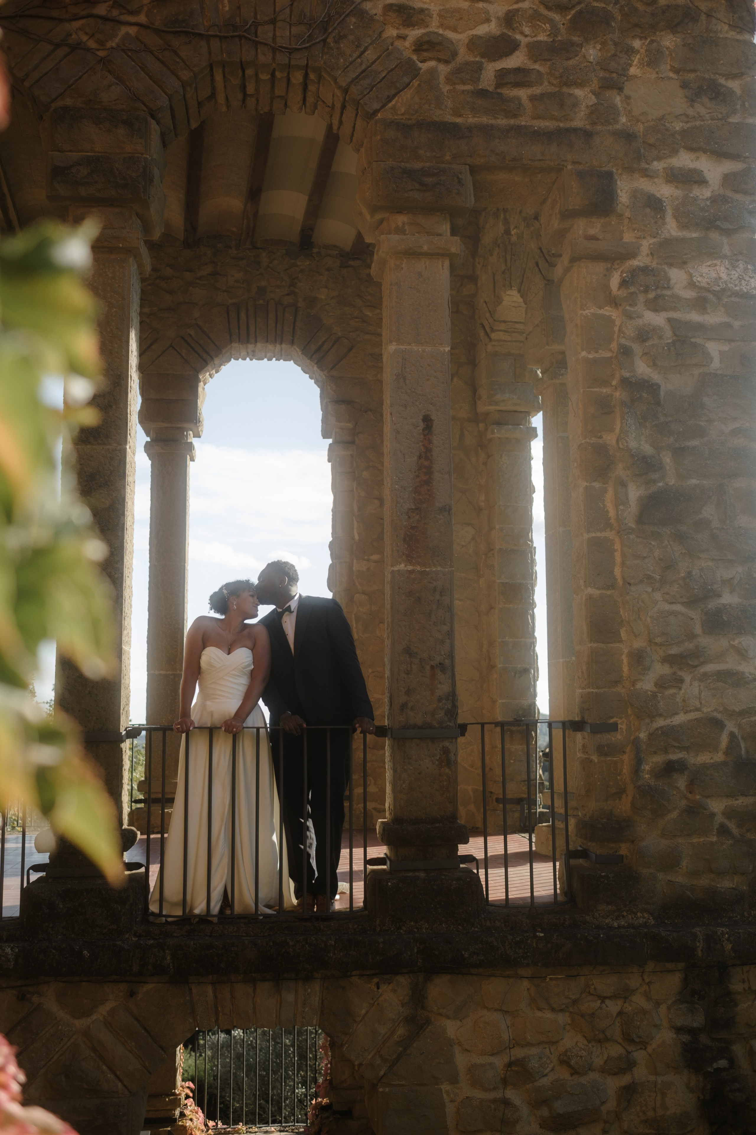 Morgan & Anthony. La Baronia. Paola wedding photographer / videographer in Barcelona