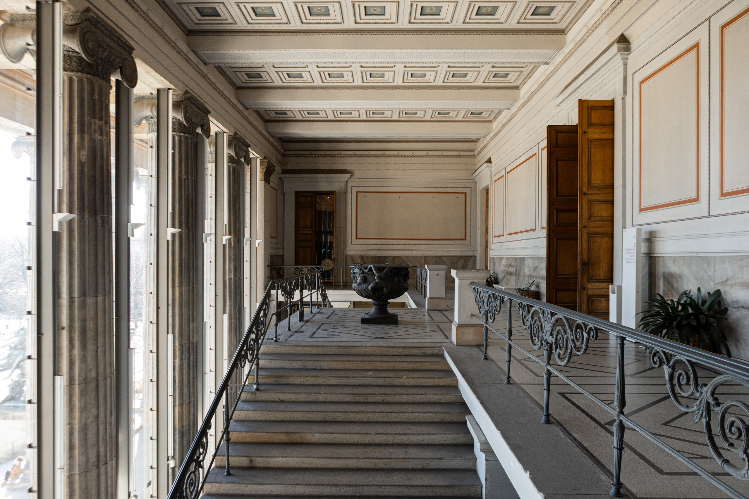 KARL SCHINKEL’S ARCHITECTURE IN BERLIN. Anastasiia Kalinkina — Fotografin in Berlin