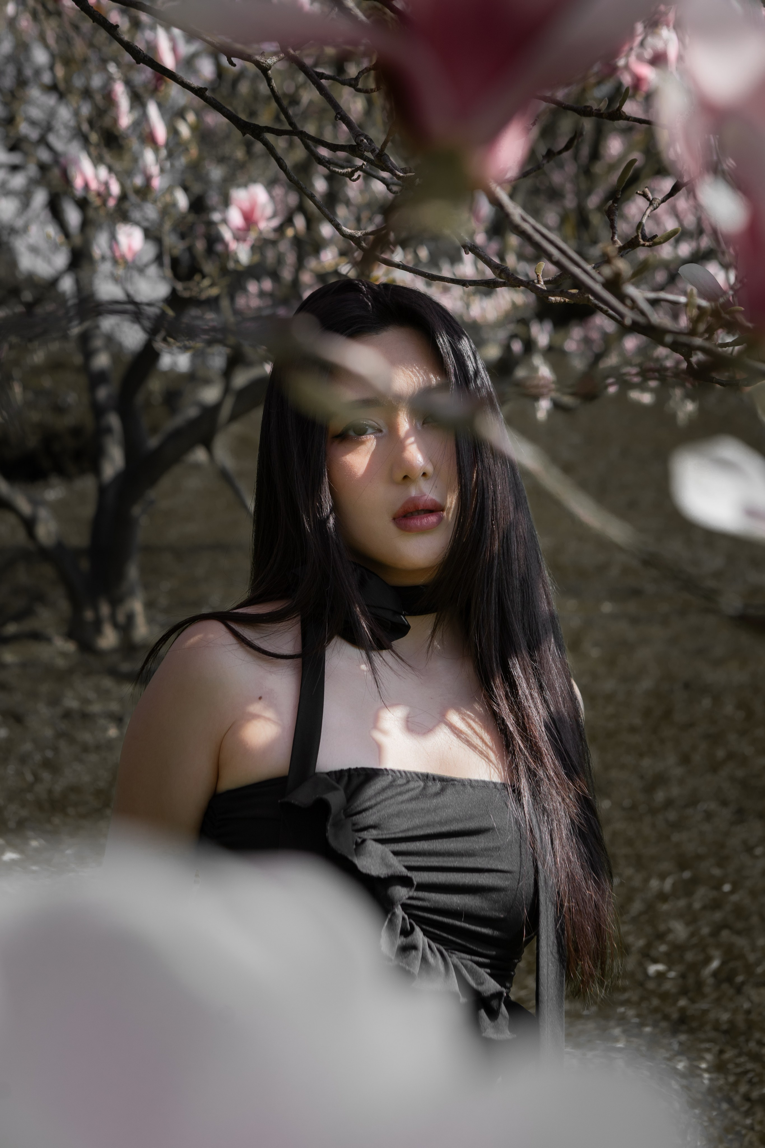 Spring Portrait Photography with Magnolia Blossoms. Anastasiia Kalinkina — Photographer in Berlin