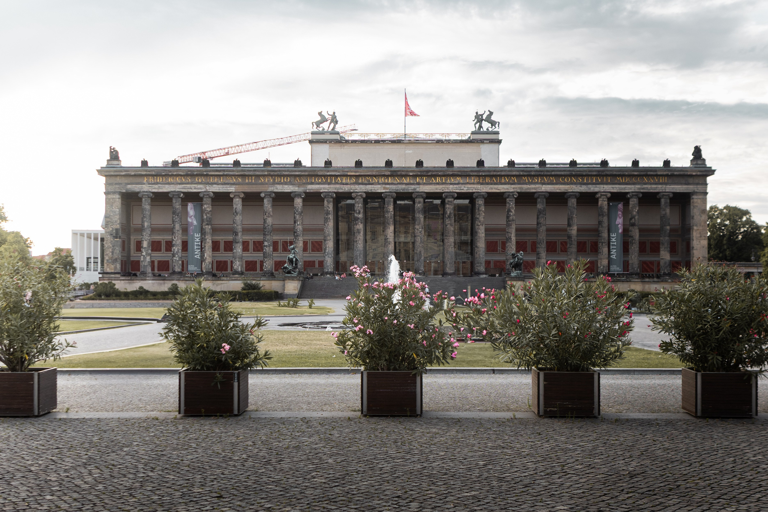 KARL SCHINKEL’S ARCHITECTURE IN BERLIN. Anastasiia Kalinkina — Fotografin in Berlin