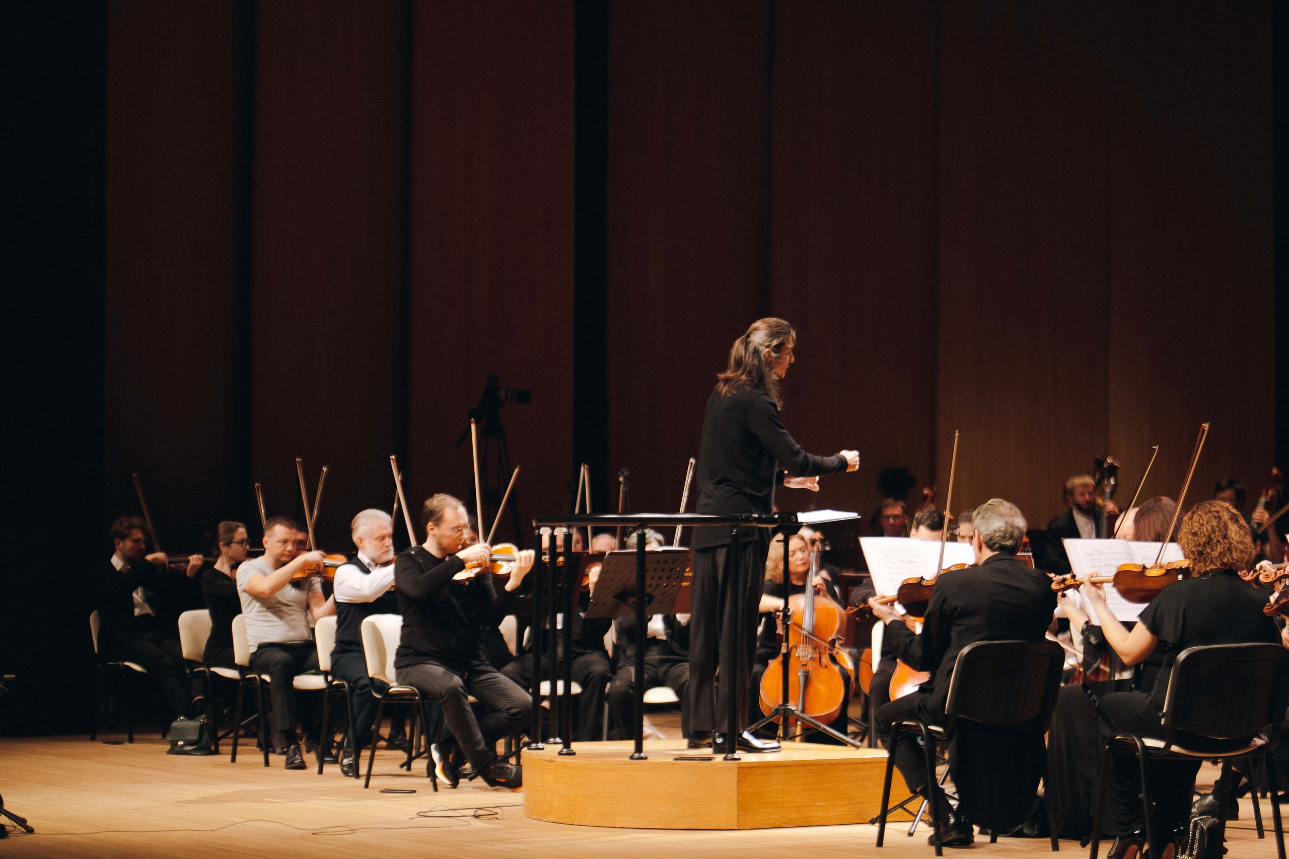 The Tchaikovsky Academic Grand Symphony Orchestra in Baku. Wedding&Event photographer Ismail Rzayev in Baku