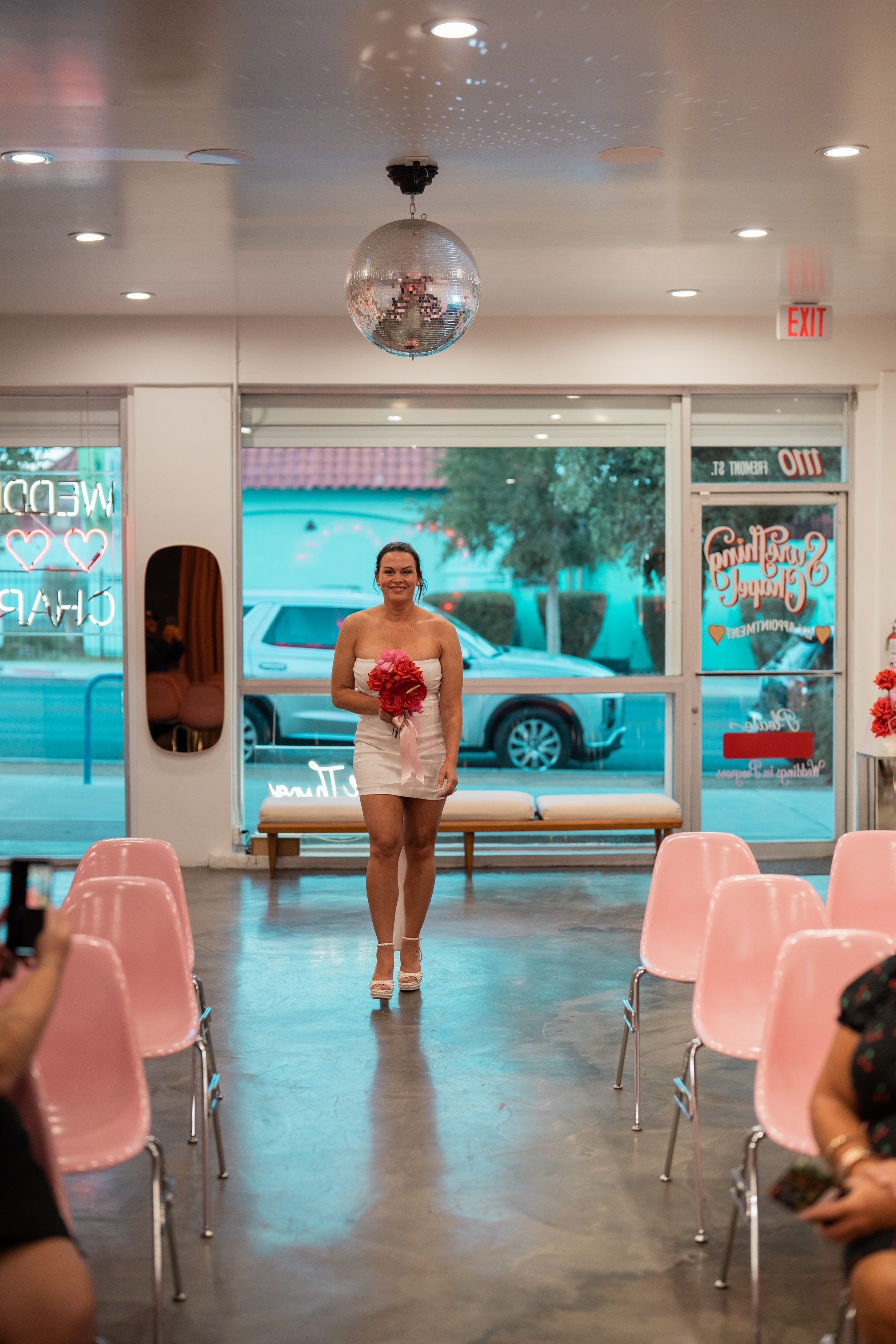 Jaye&Richie. Wedding & elopement photographer Viktoriya Kravtsov. Las Vegas