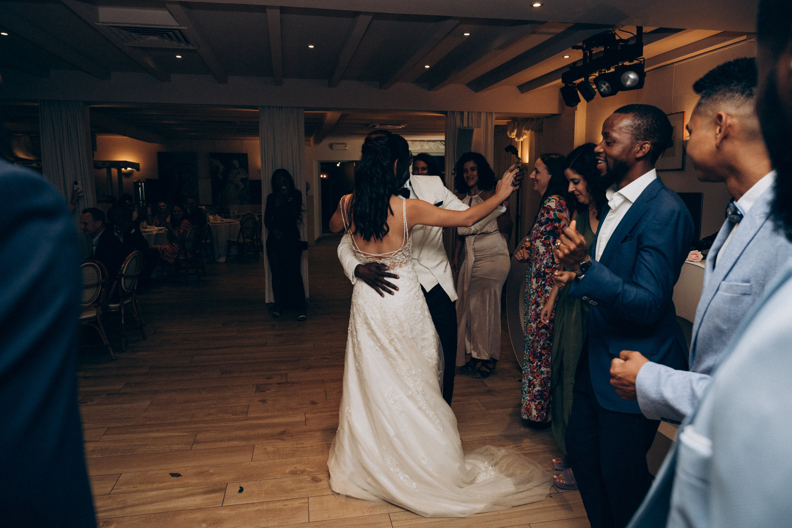 Anisa & Yannick huwelijk in Gent. Little Birdie – Jouw familie- en huwelijksfotograaf in België en daarbuiten