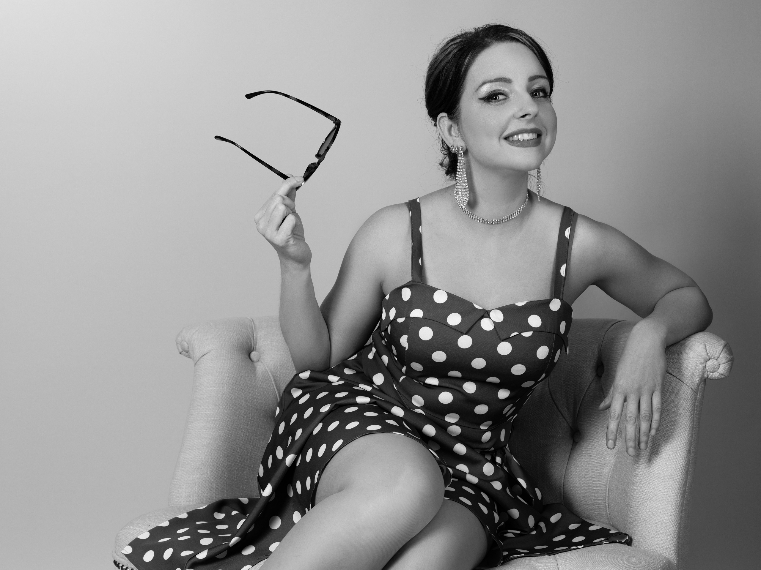 Ivanka Retro. Fashion and portrait photographer in London Roman Pilipenko