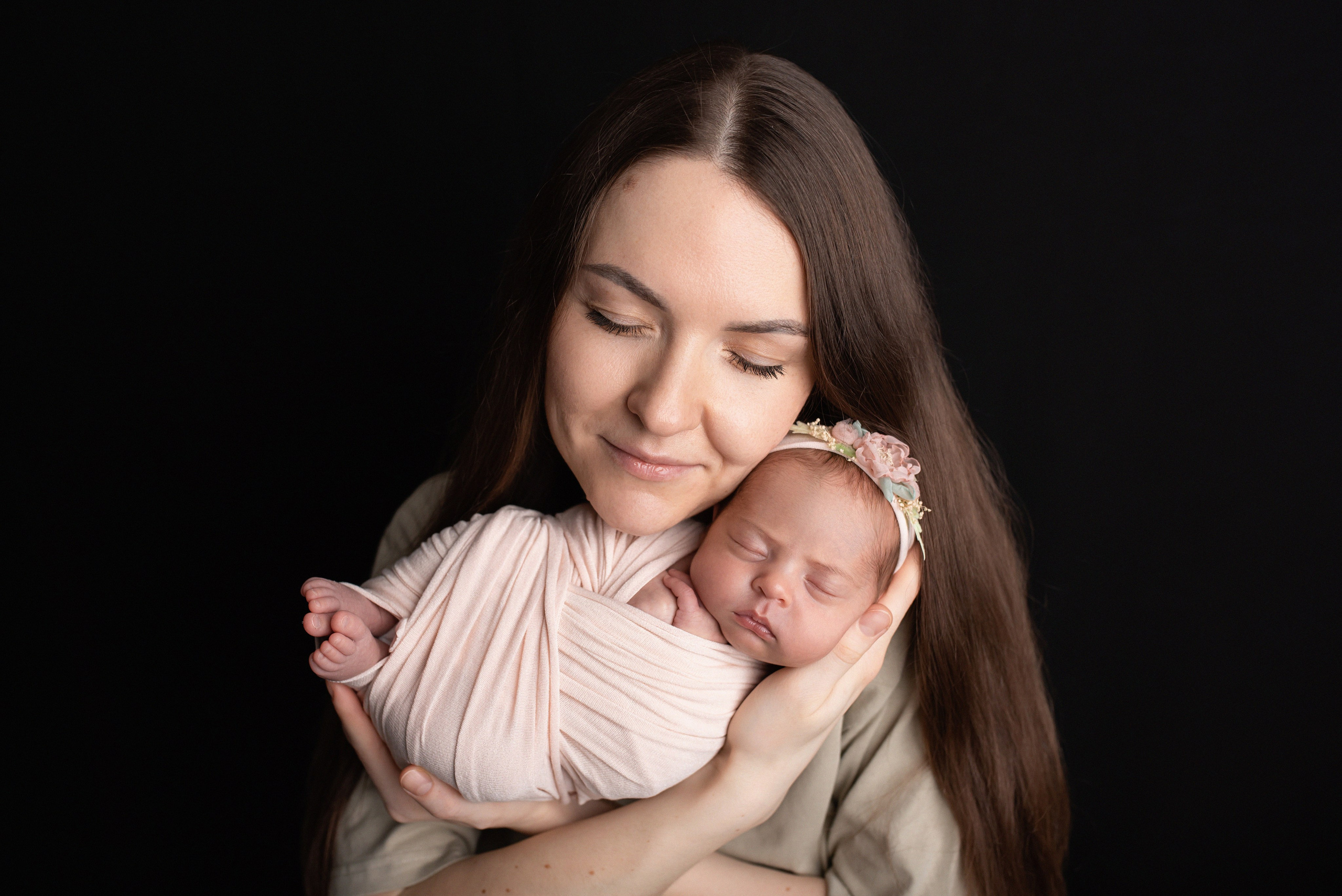 Eseniya 24 days. In-home newborn photography Raleigh & area Katya Kulikova