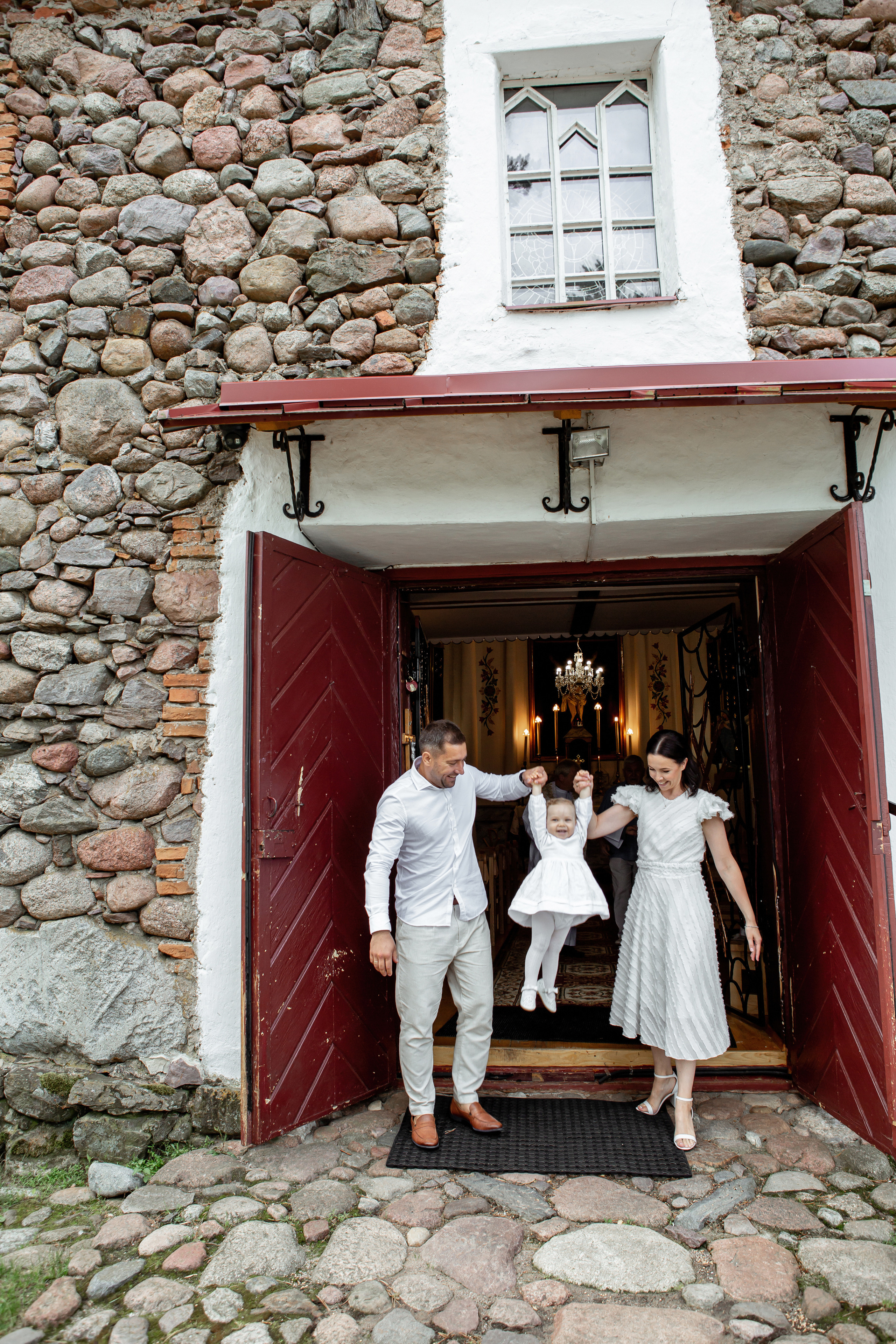 Noele. Wedding and family photographer in Lithuania — Yvanessa Gelvano