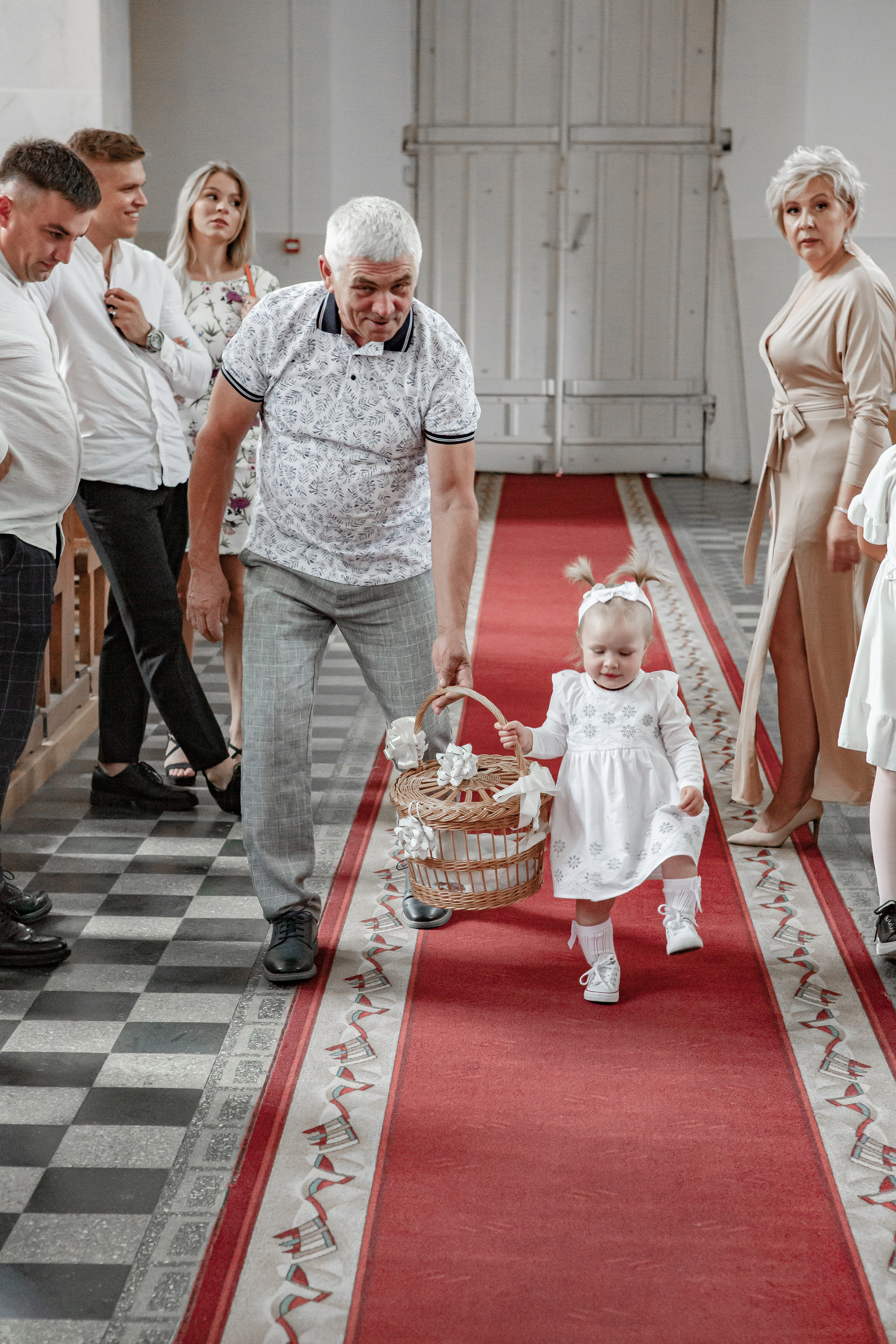 Luna. Wedding and family photographer in Lithuania — Yvanessa Gelvano