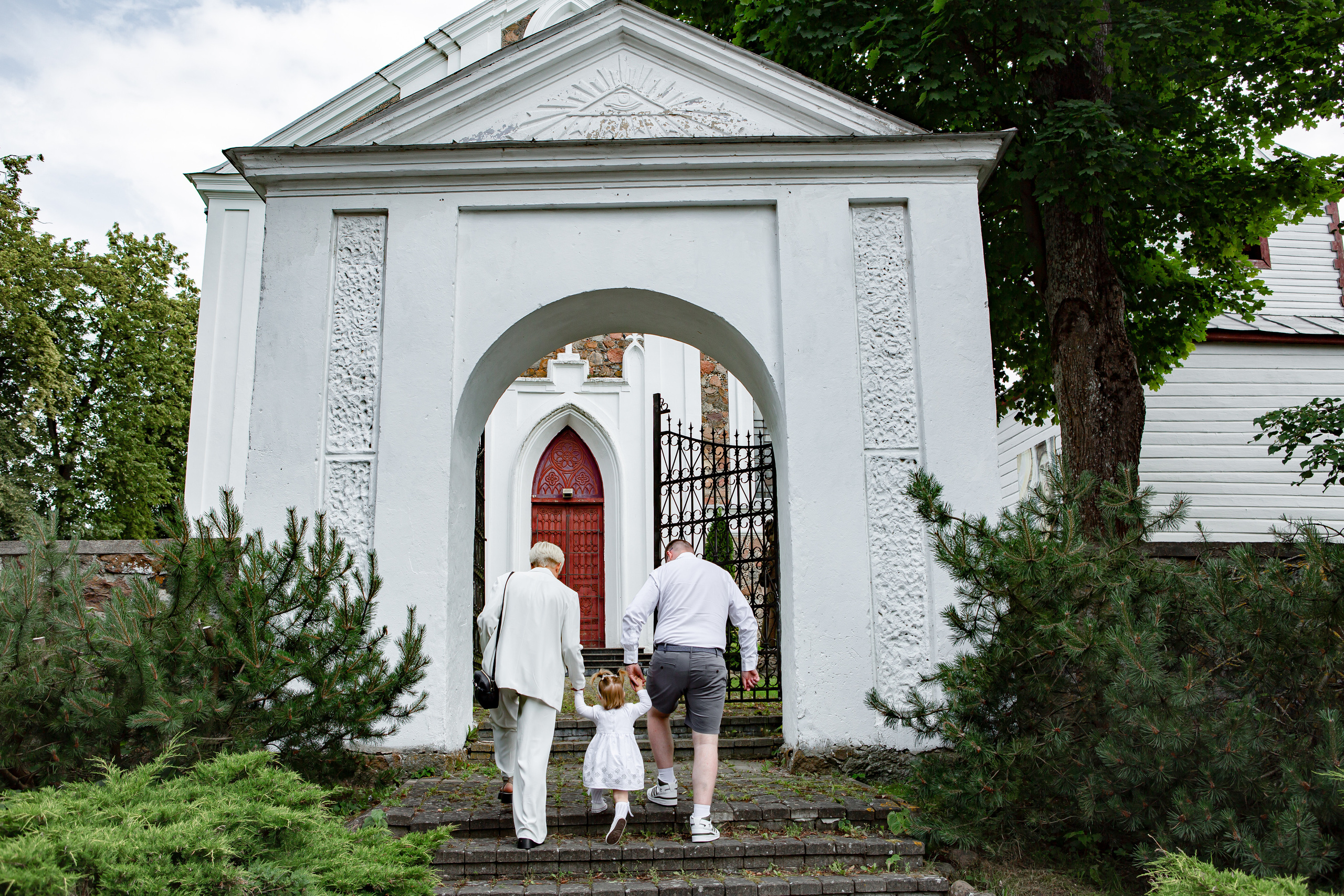 Luna. Wedding and family photographer in Lithuania — Yvanessa Gelvano