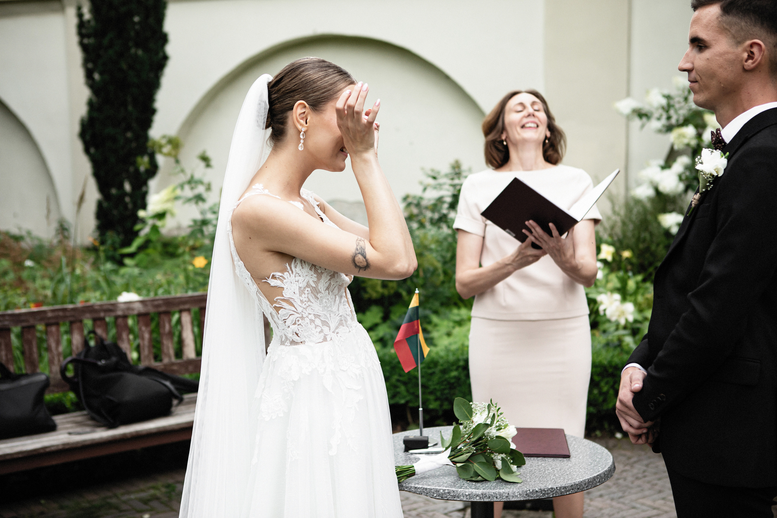 Karolina / Mykolas. Wedding and family photographer in Lithuania — Yvanessa Gelvano