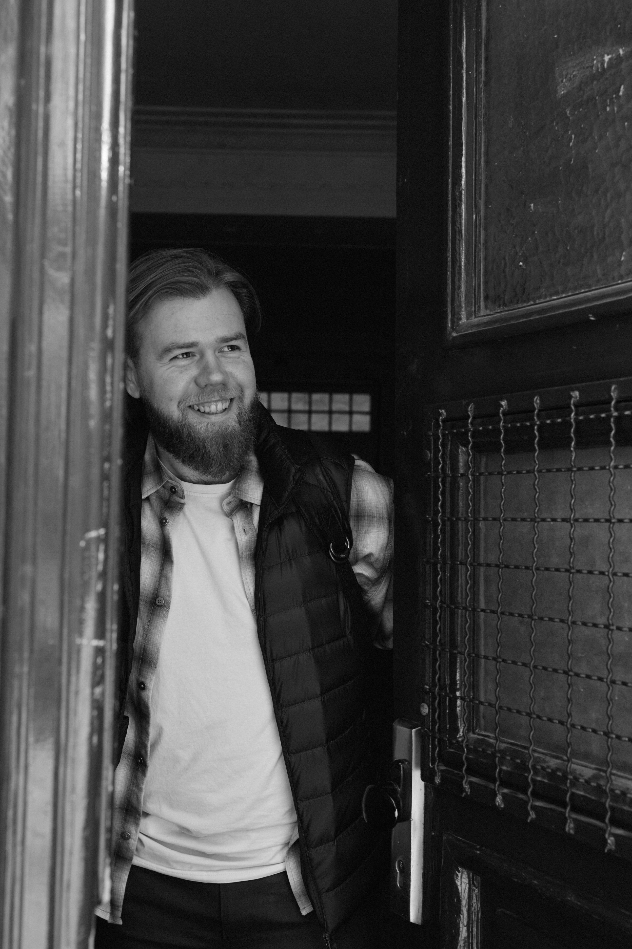 Городской исследователь: Фотосессия Петра в Нови Саде | Фотограф Анастасия Еремина. Анастасия Еремина | Фотограф в Сербии | Персональные и бизнес-фотосессии в Белграде и Нови Саде