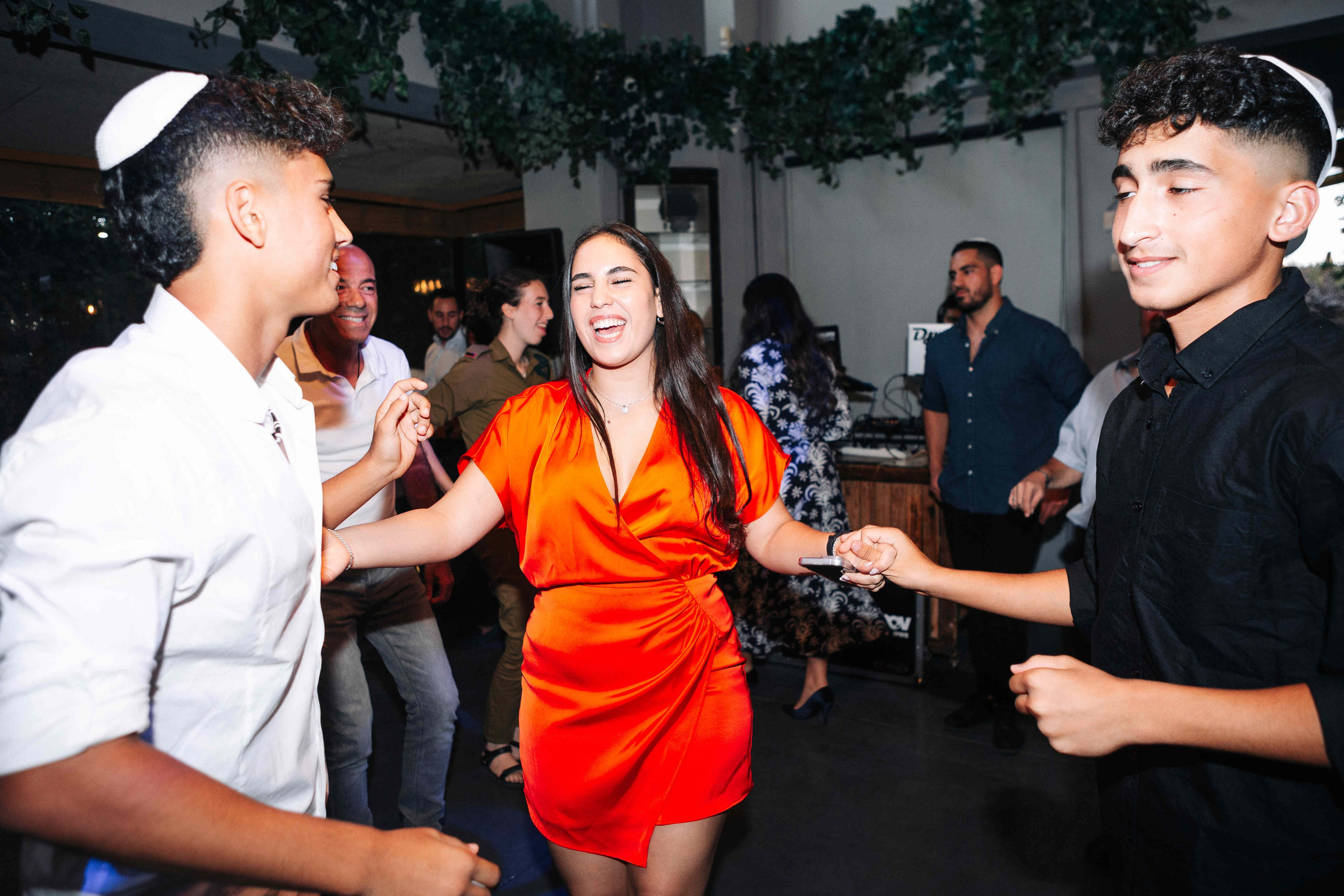 BRIT MILA (BIG EVENT). PHOTOGRAPHER IN ISRAEL