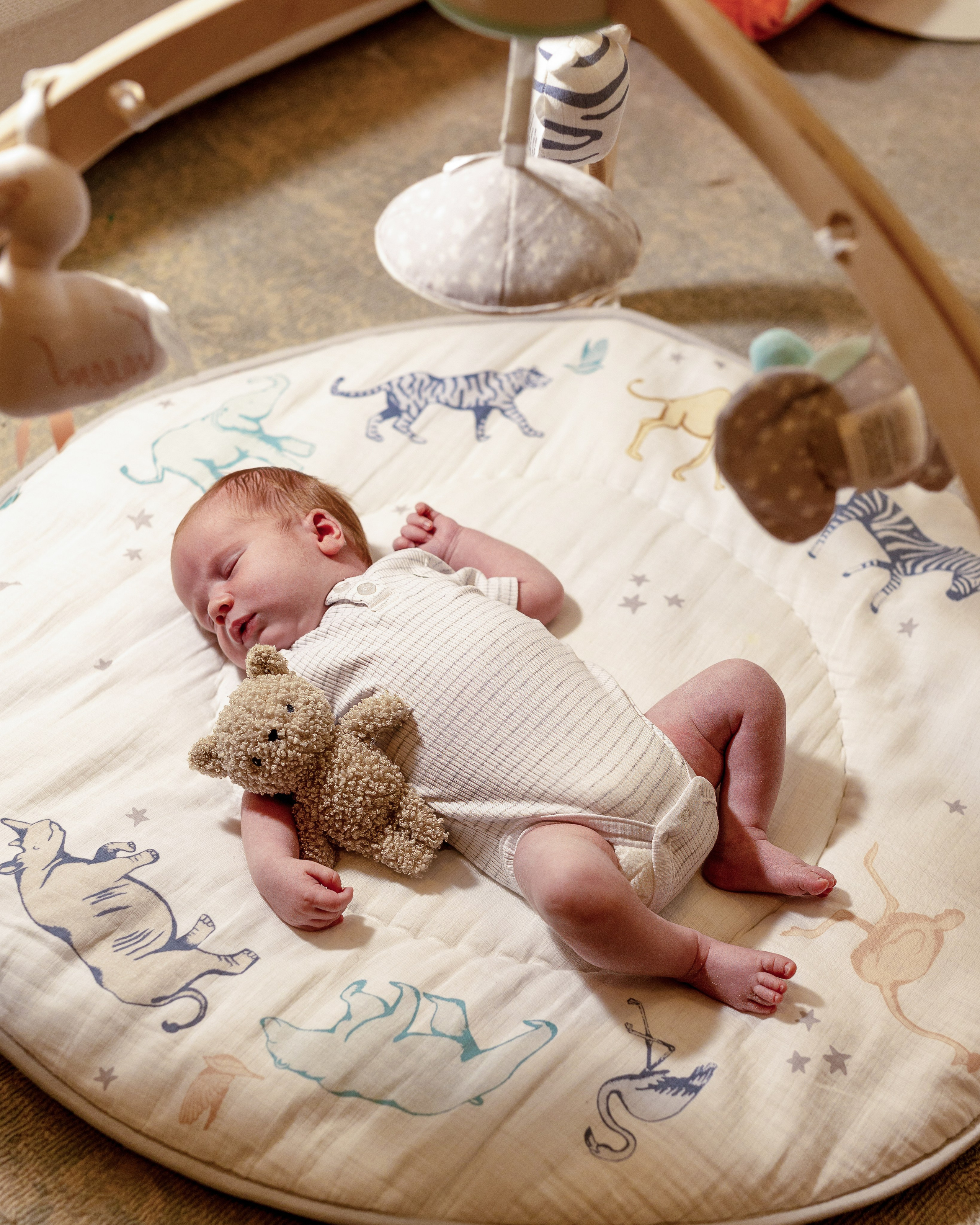 Natural newborn session. Family, lifestyle, and commercial photography in New York and New Jersey