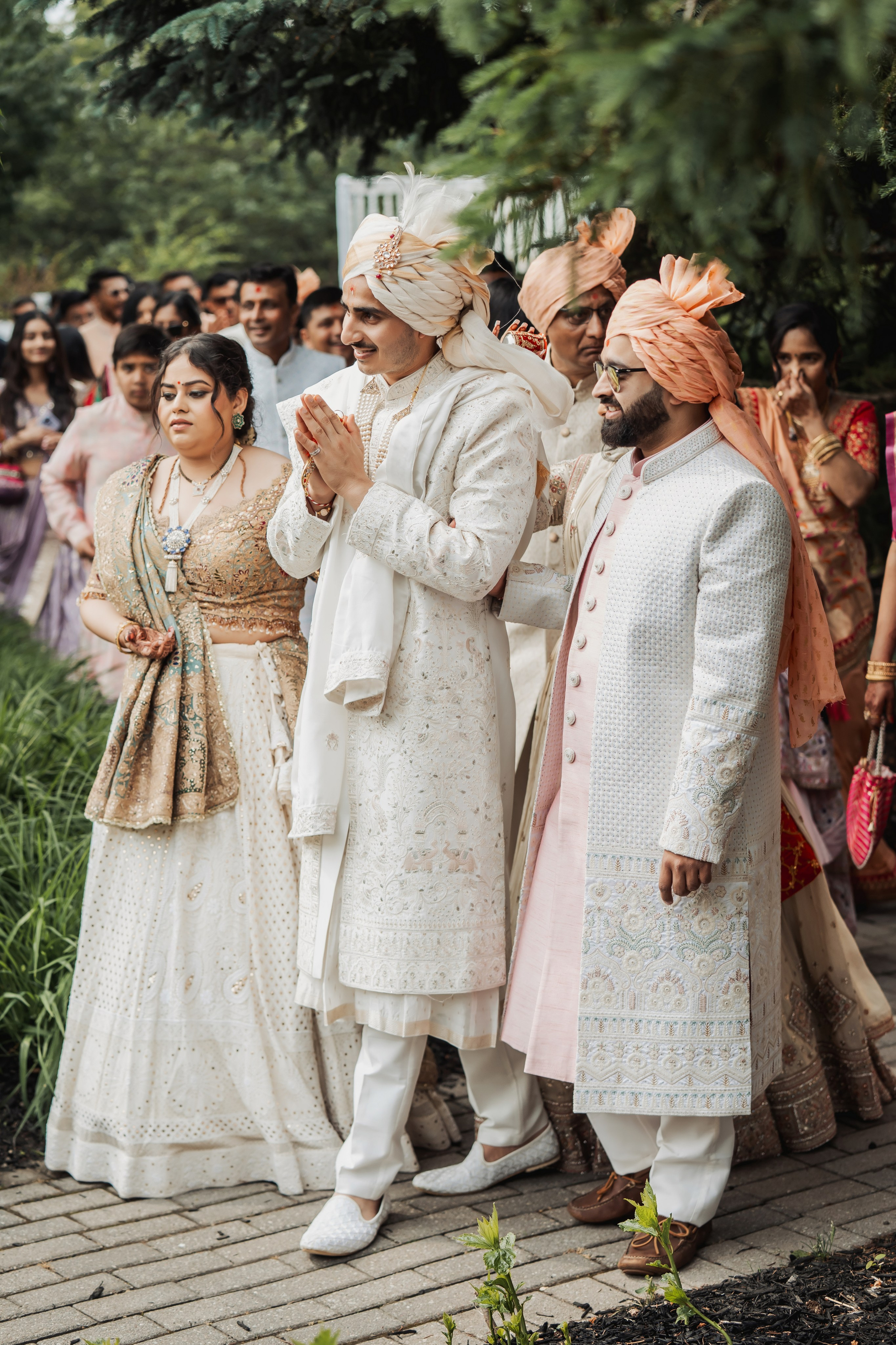 Prem & Nishtha. Wedding Photographer & Cinematographer studios