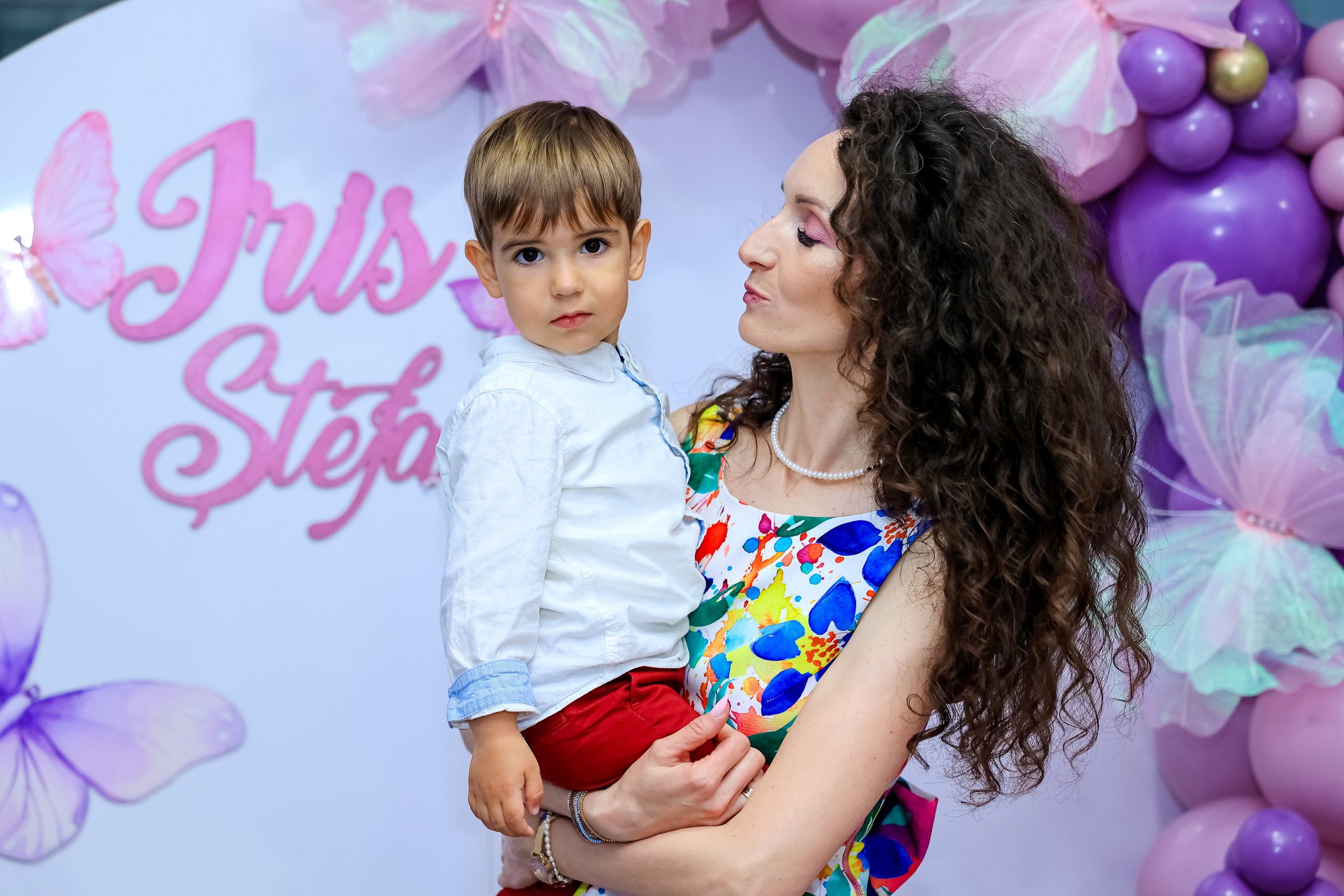 Iris Stefania. Moments By Gub
