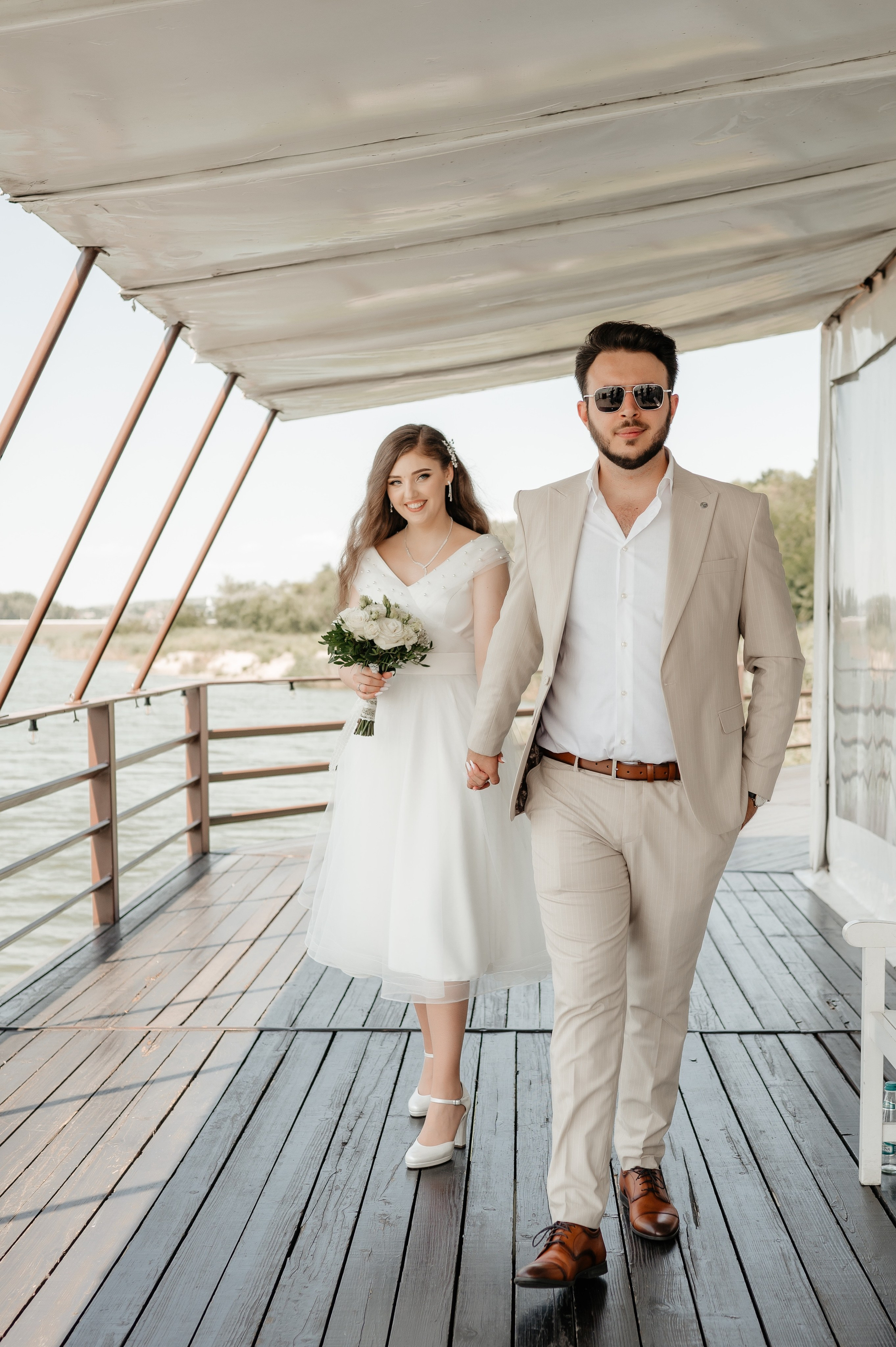 Cununie civila in aer liber si sedinta foto de cuplu. Proud Vision Weddings | Wedding Photography & Film — Servicii profesionale Foto Video Nunta Iasi