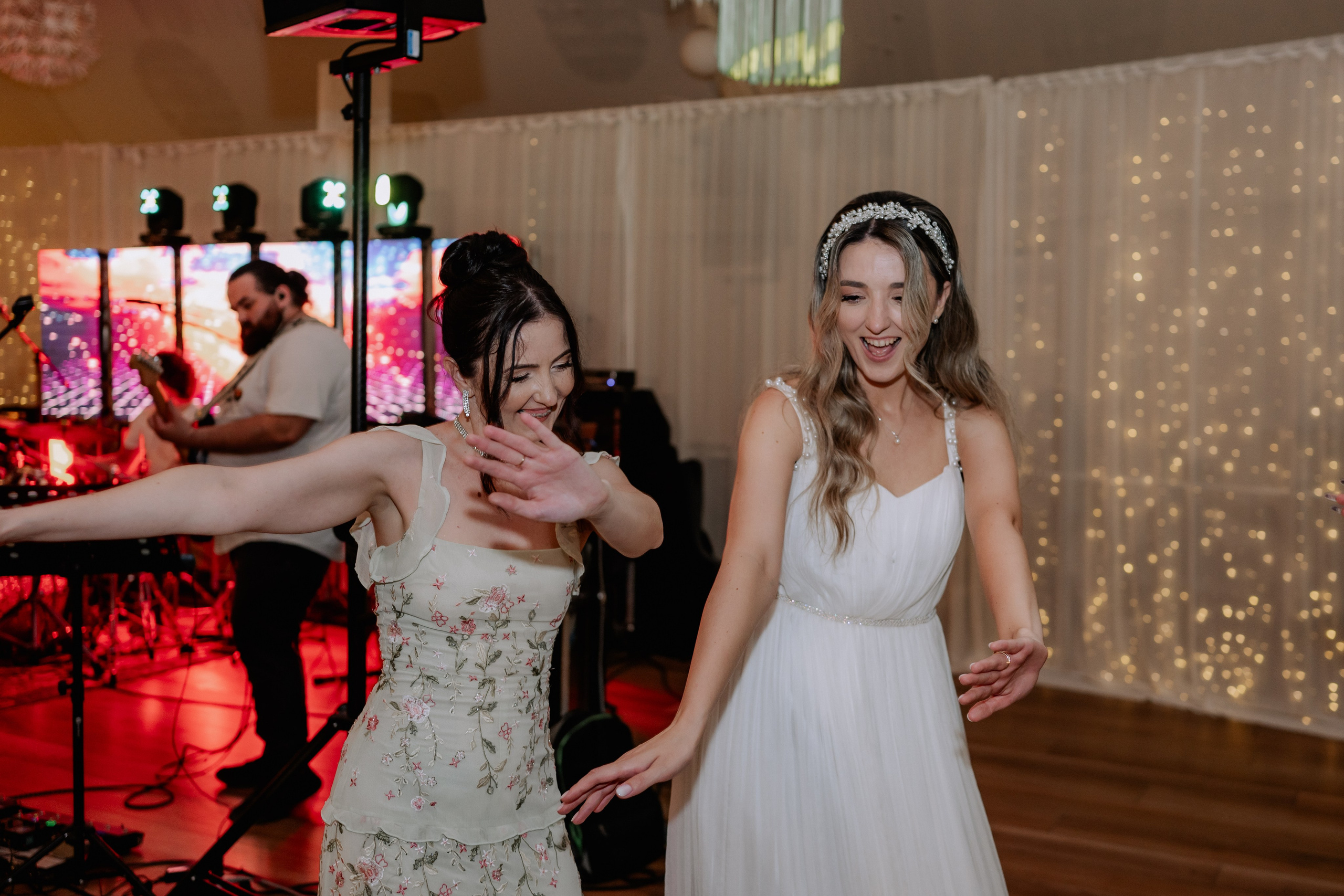 Madalina + Cosmin | Wedding day. Proud Vision Weddings | Wedding Photography & Film — Servicii profesionale Foto Video Nunta Iasi