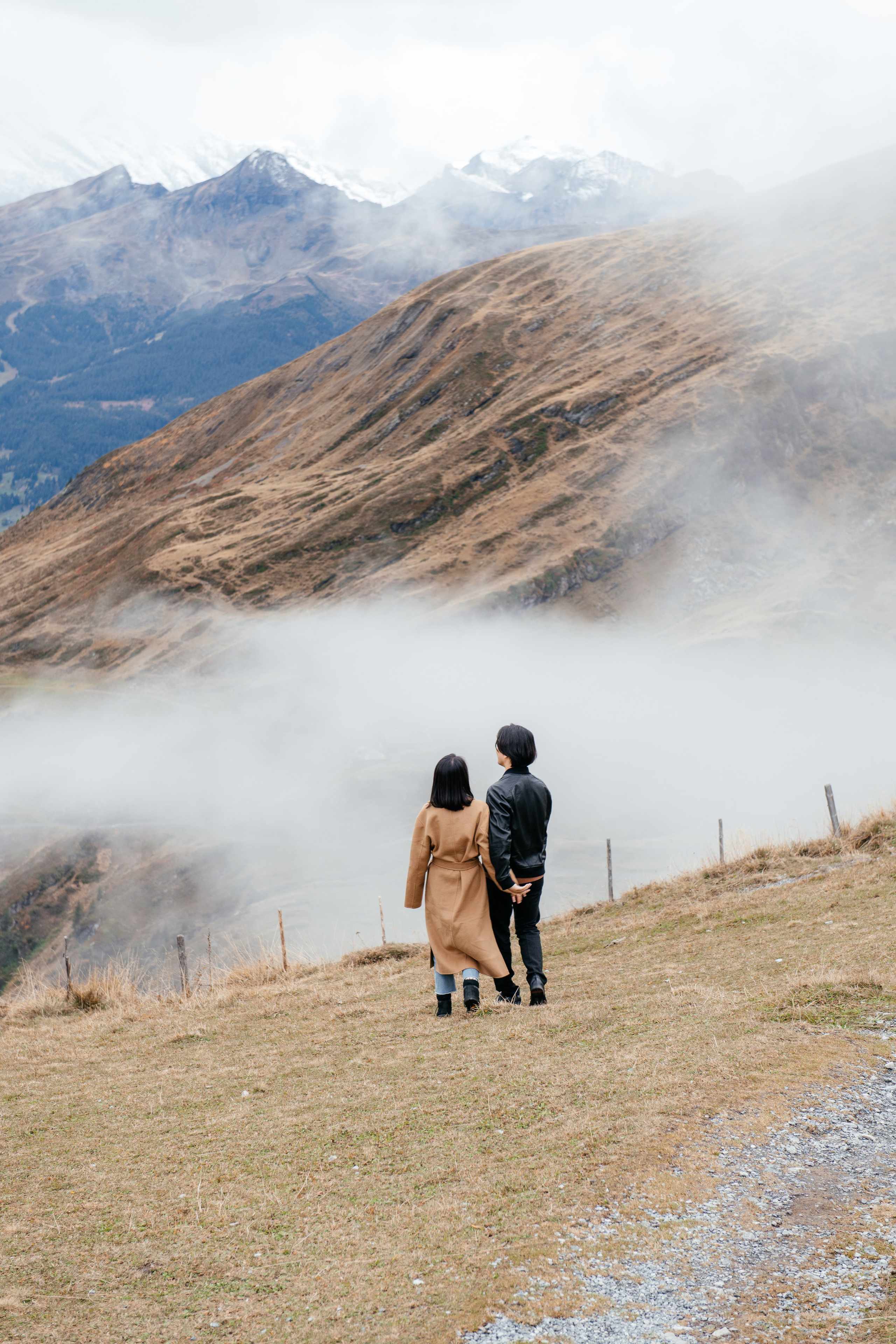 Kaiwen & Xiaoming Grindelwald, Switzerland. I am Elena Altendorfer. Wedding photographer in Zurich and Switzerland