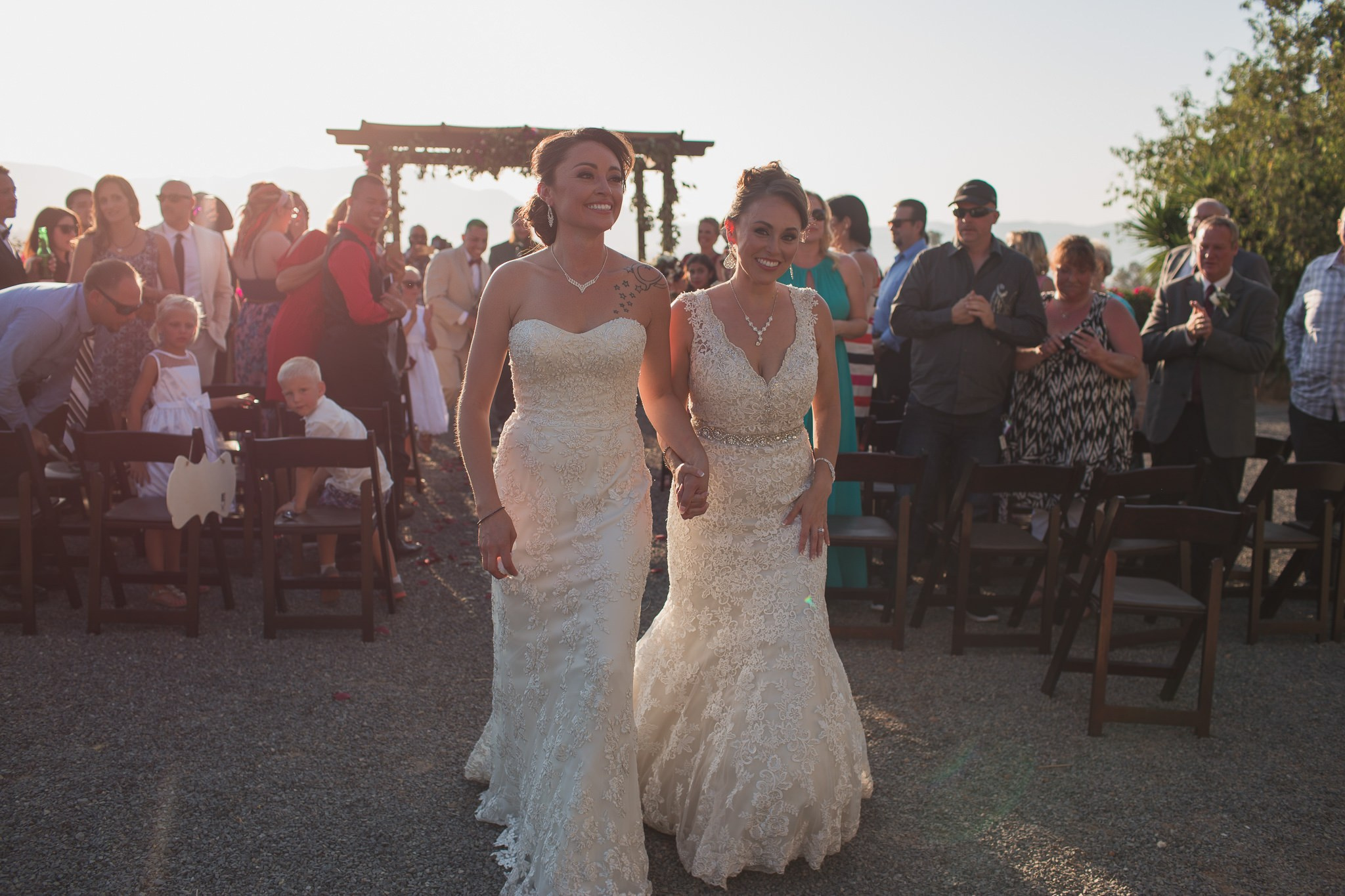 Two Brides Valle de Guadalupe Alicia y Viridiana. Estudio de fotografia en Tijuana