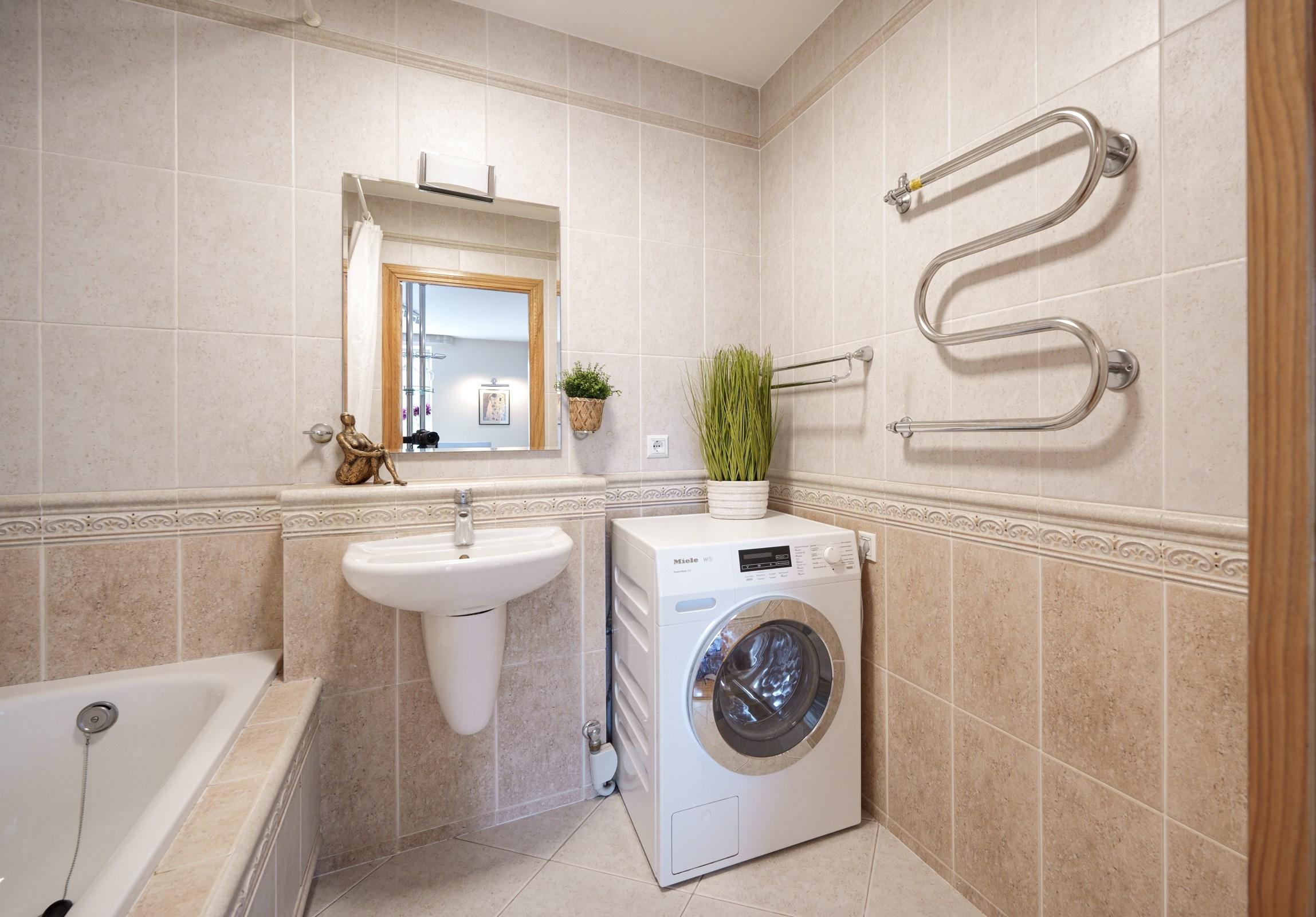 2--jų kambarių butas L. Gyros 80, Vilnius. Elina Sapiega fotografė Vilniuje