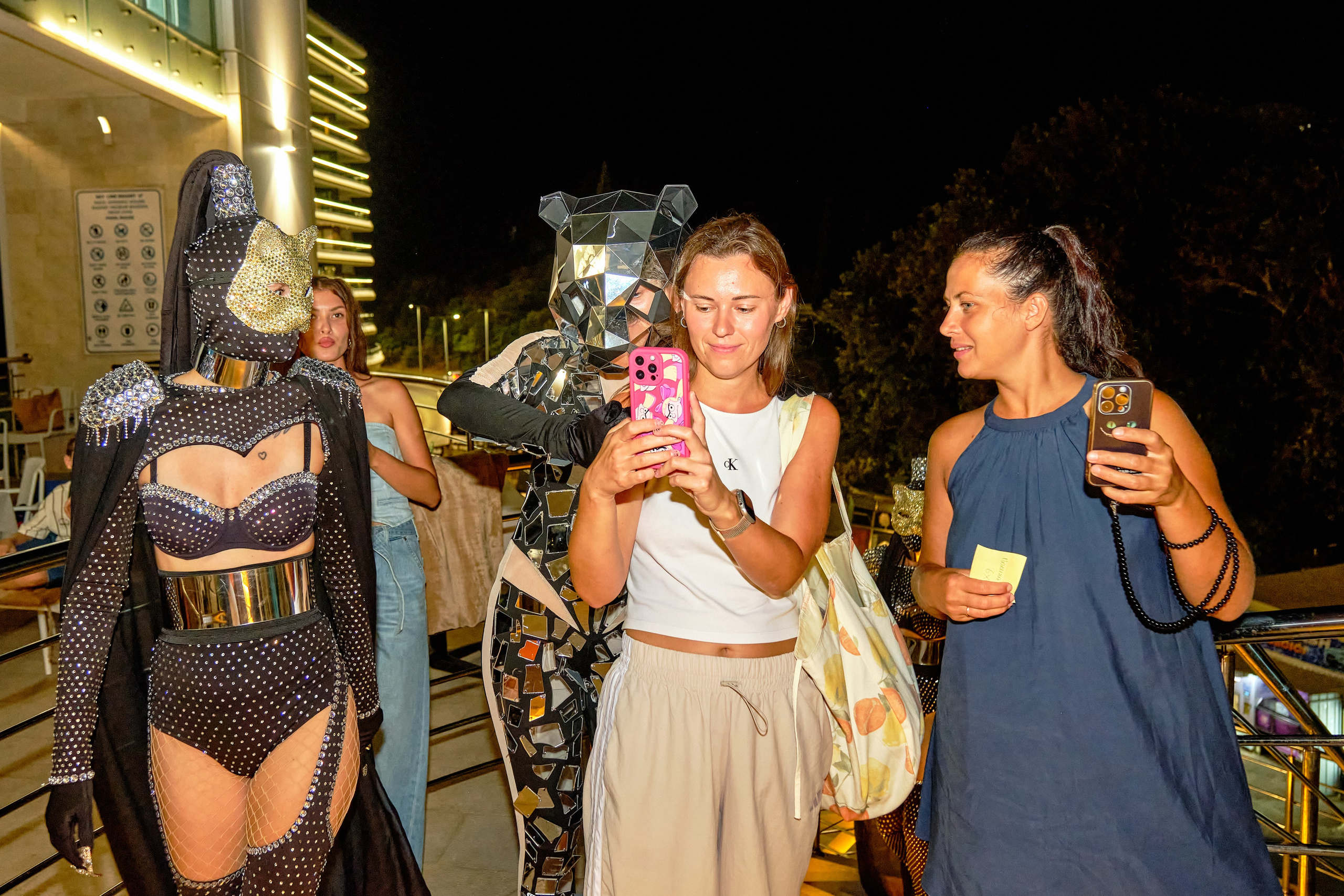 Photo report from the Zebra Restaurant’s birthday celebration. Becici, Montenegro. Photographer, photo artist Alena Novgorodtseva