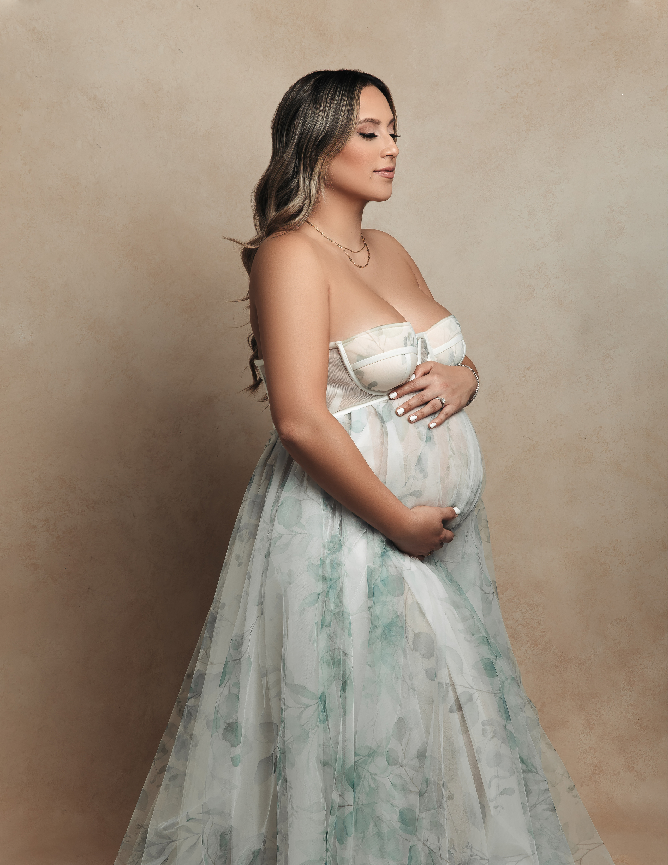 Maternity. Los Angeles maternity, boudoir and family photographer