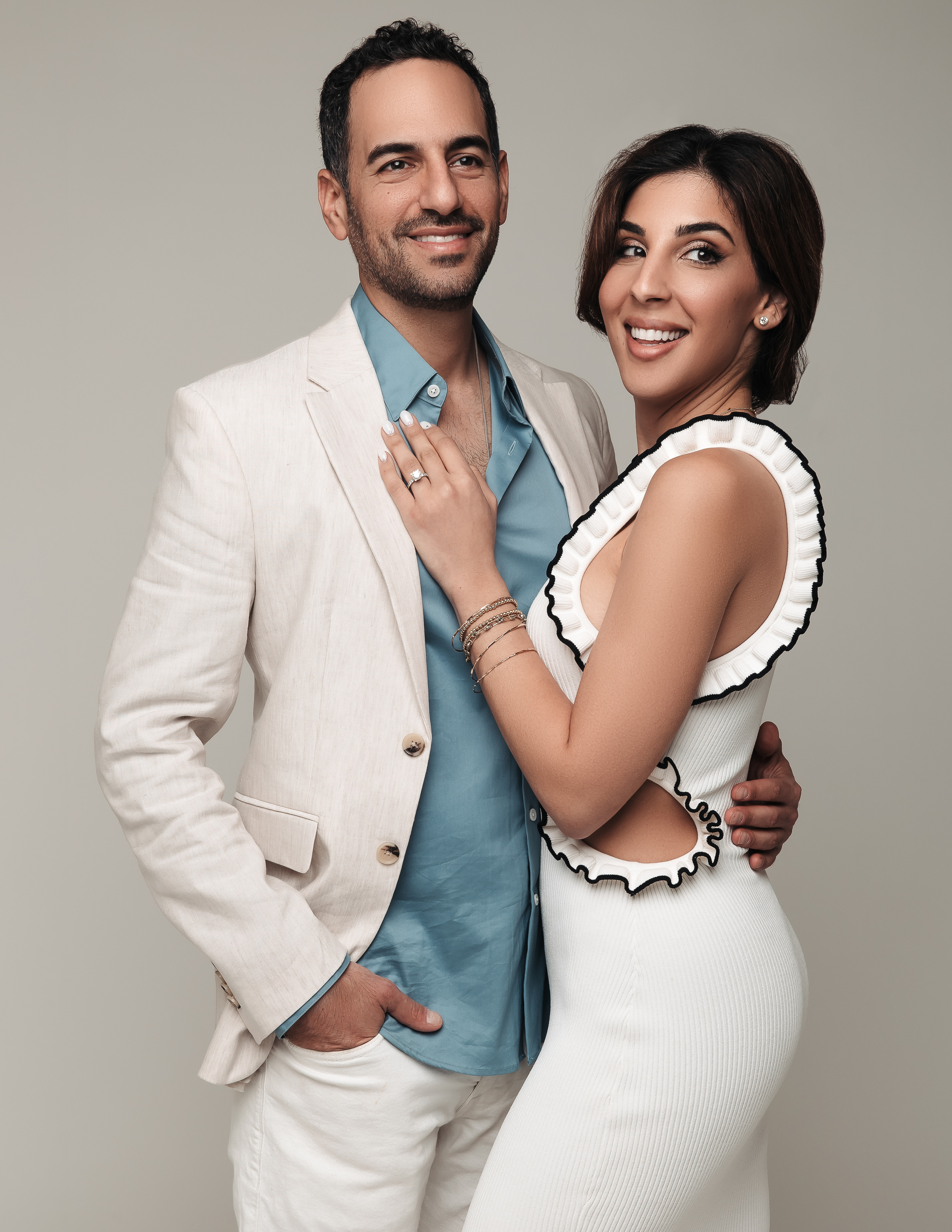 Portraits. Los Angeles maternity, boudoir and family photographer