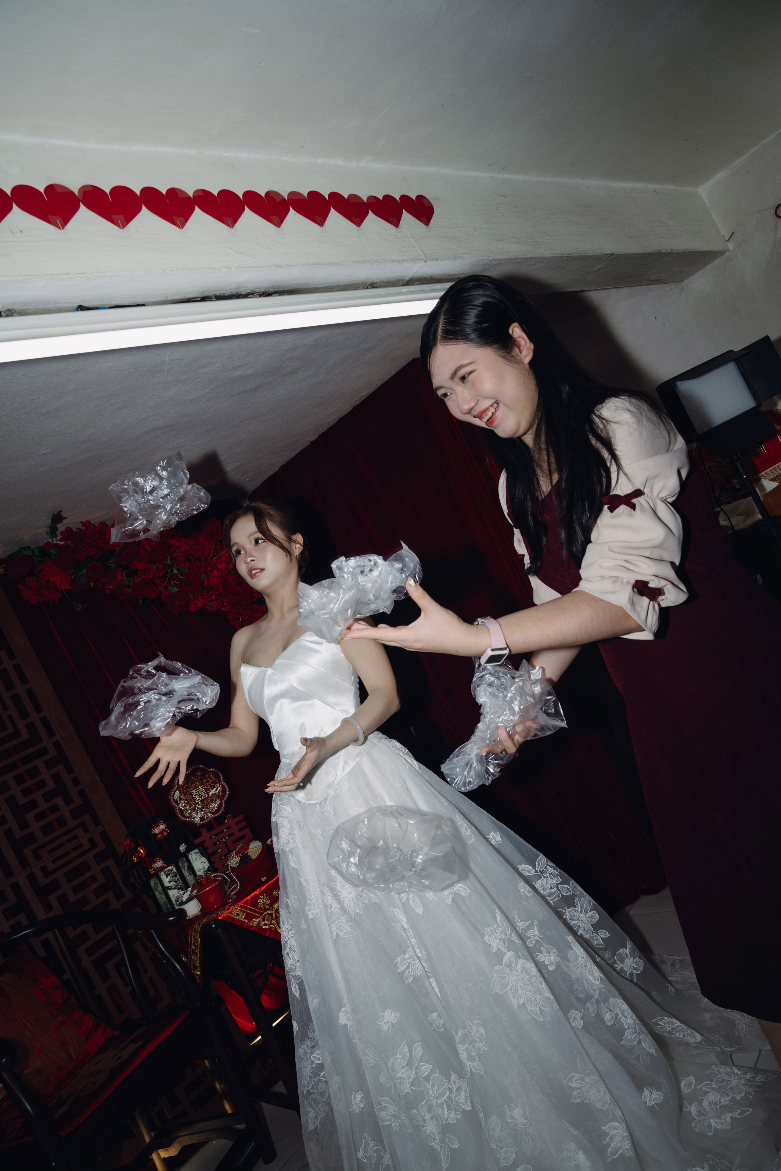 Zhang + Dinh | Photojournalism. BenColor Studio